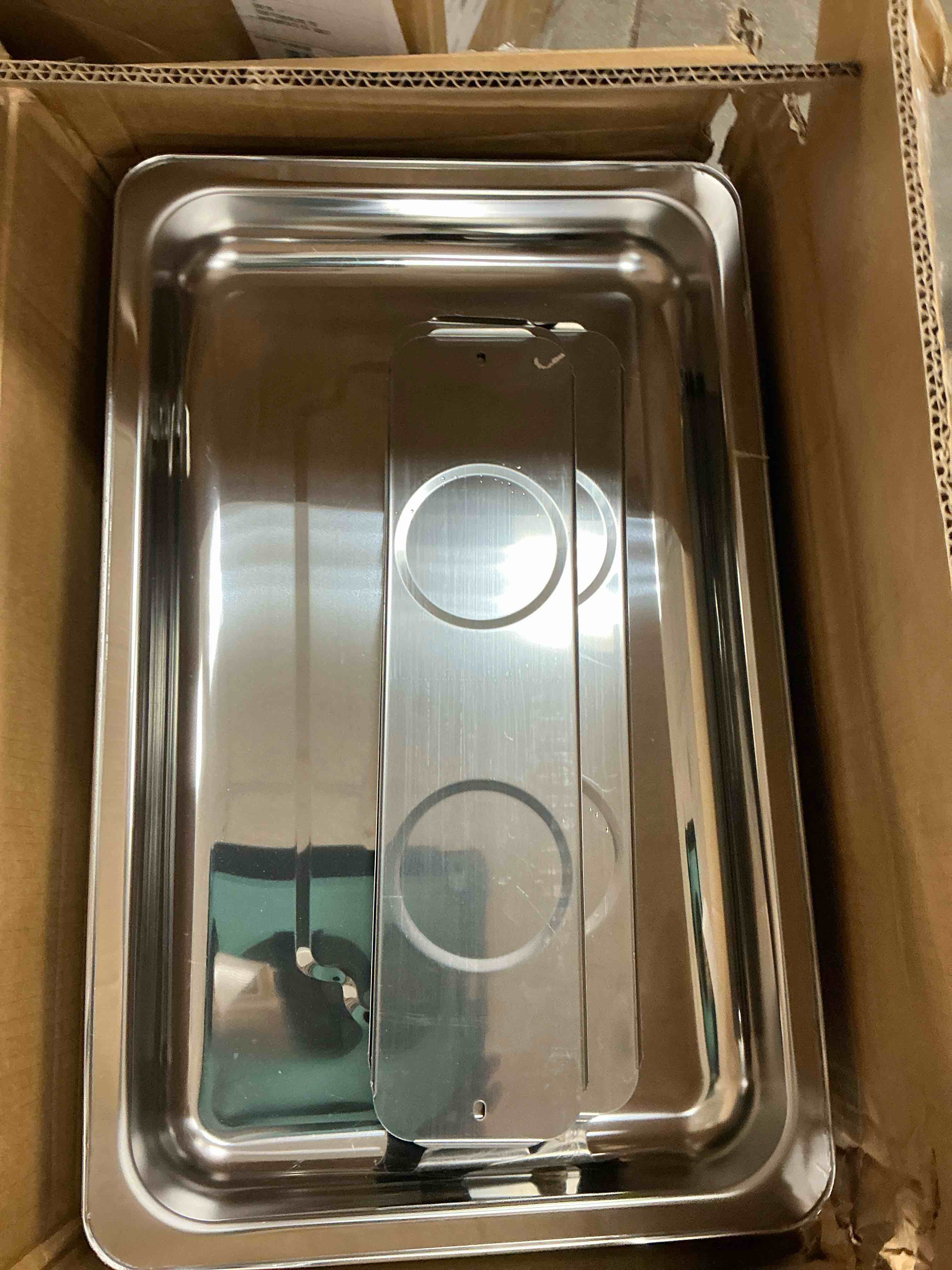 Condition photo showing Good Condition for chafing dish buffet set 4 pack: tinana 8qt stainless steel chafing dishes for buffet  chafers and buffet warmers sets for parties  events  wedding  camping  dinner