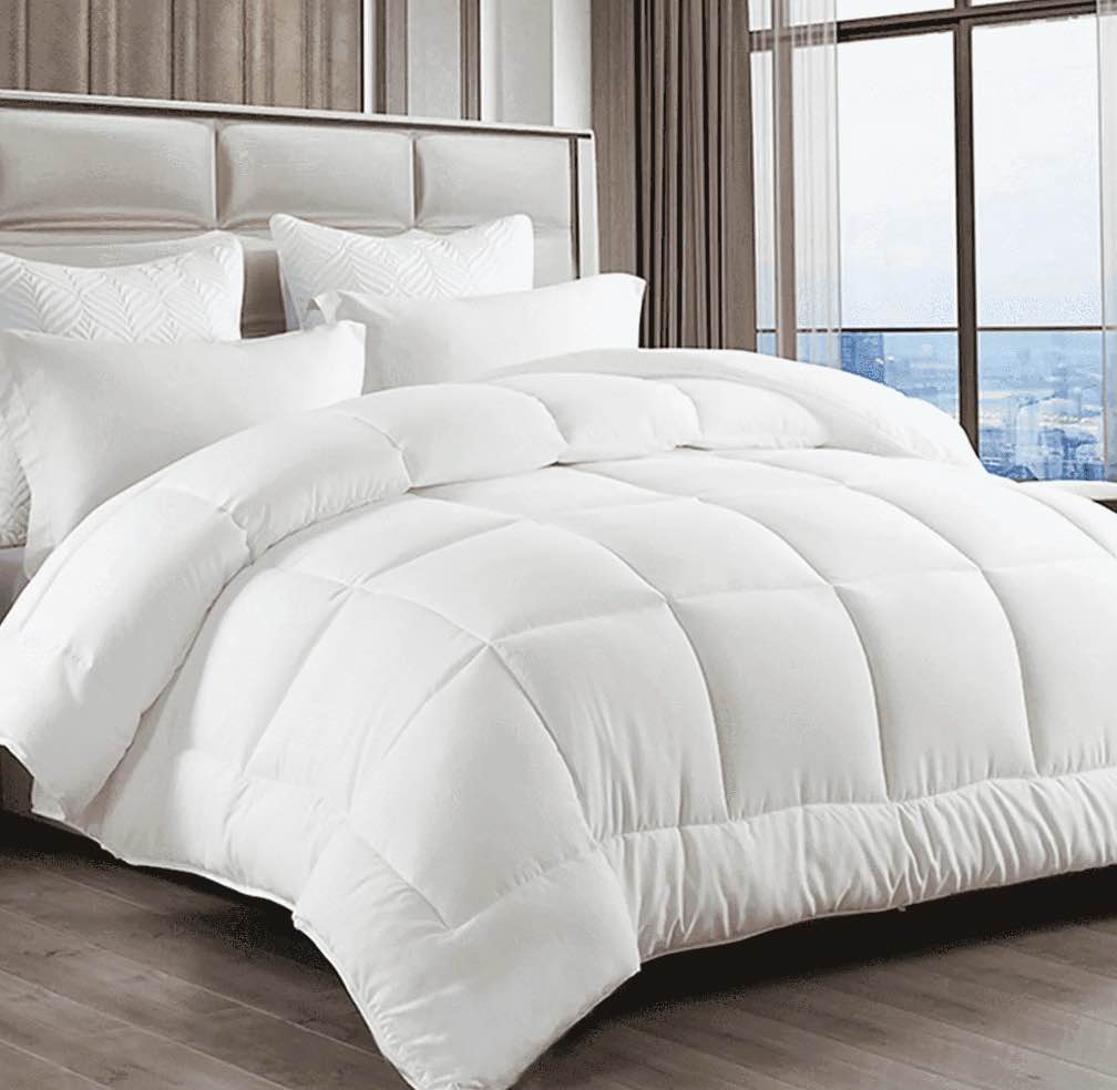 EMONIA Full Comforter Duvet Insert, All Season Quilted Down Alternative, Hotel Luxury Fluffy Soft Cooling, Skin-friendly Machine Washable Reversible Quilted with Corner Tabs (White,82x86 inches)