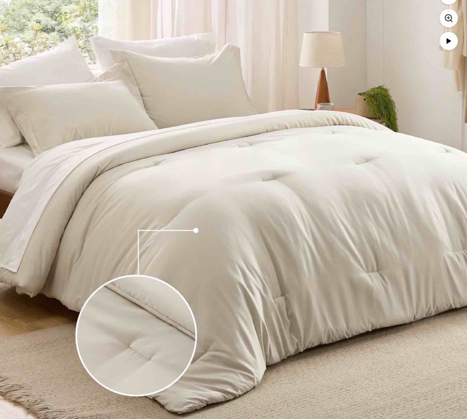 Condition photo showing Good Condition for U by Bedsure Full Size Comforter Set Beige,Soft Bedding Sets with Comforter