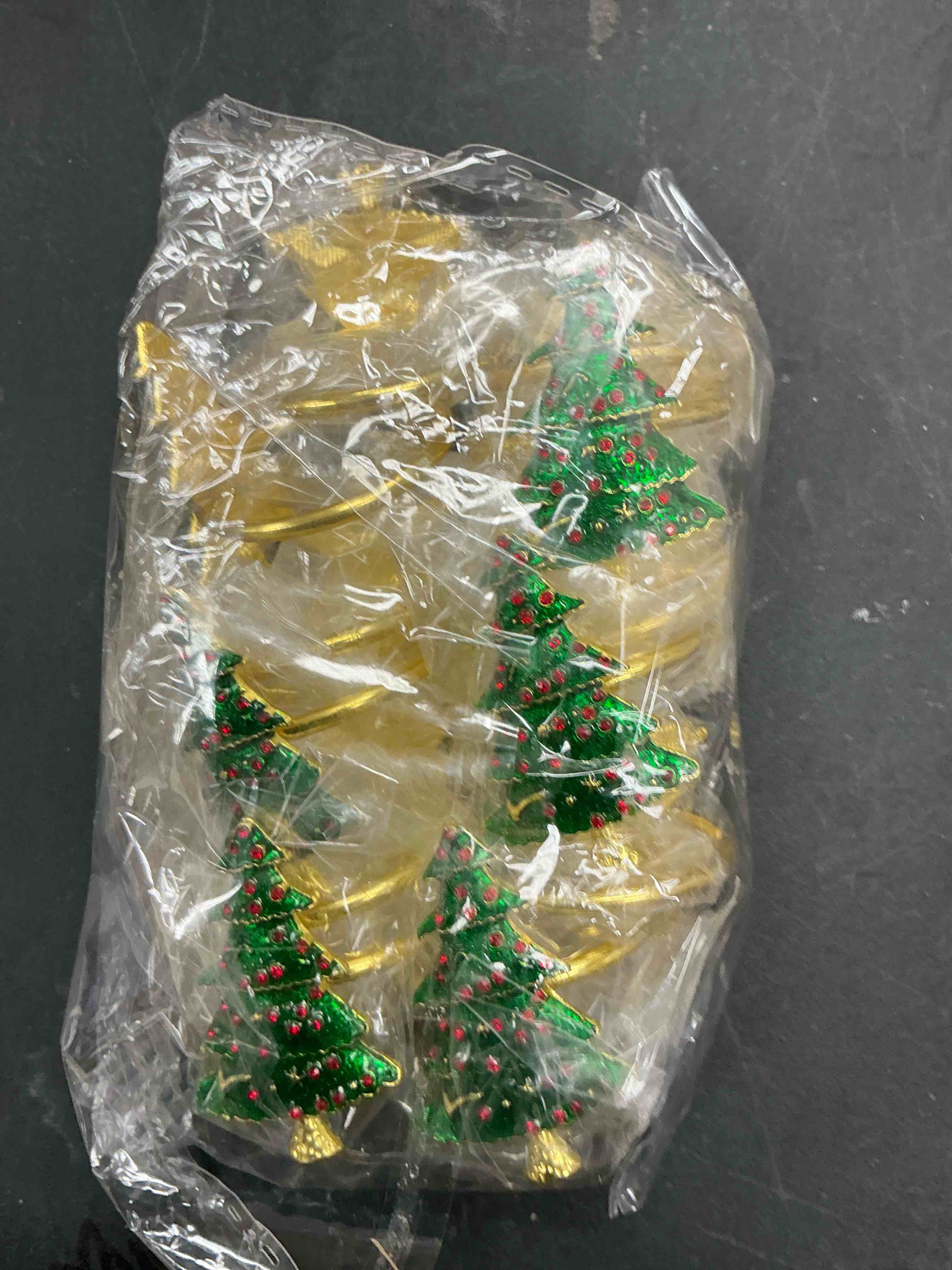 Condition photo showing Good Condition for Legigo Set of 12 Christmas Tree Napkin Rings Set- Metal Xmas Napkin Ring Holders for Cloth Napkins, Christmas Holiday Party Dinner Table Decoration