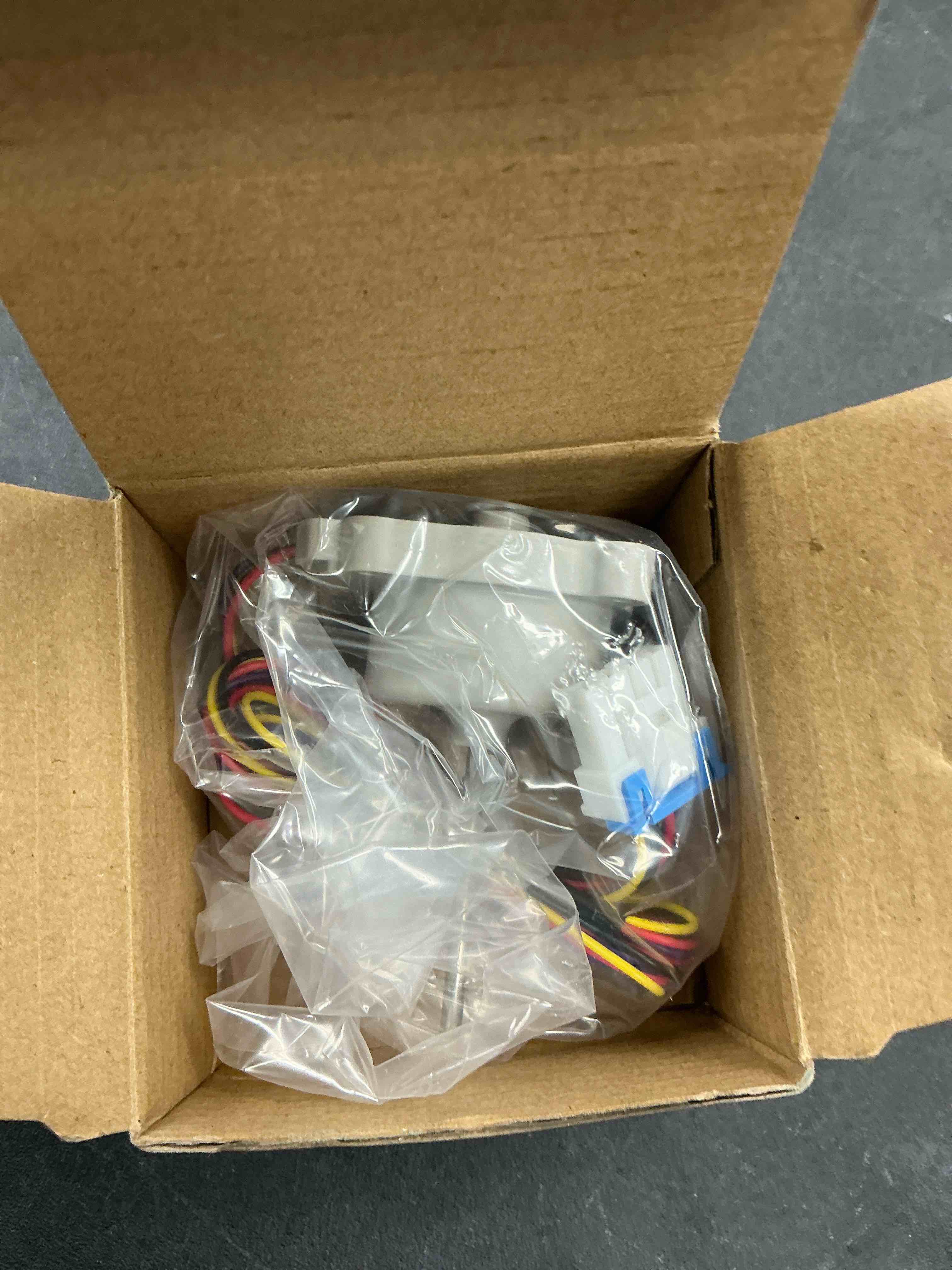 Condition photo showing New/Like New for EAU65058312/ODM-056F-12 Refrigerator Evaporator Fan Motor for LG Kenmore Refrigerator Replaces AP7195859 PS16746406, EAU65058312, EAU63103001, EAU64843805, EAU65058522, EAU65058302, EAU63103012