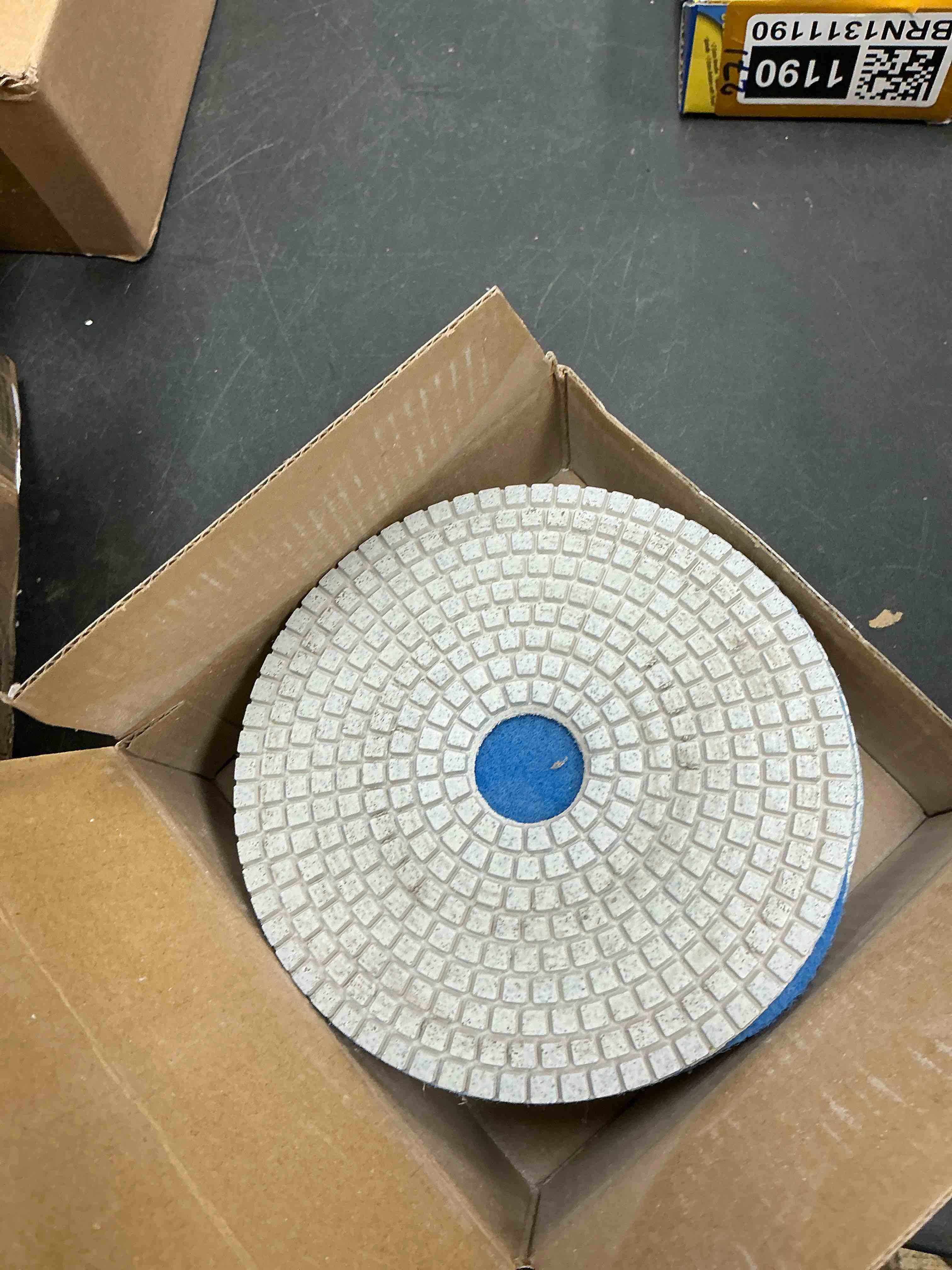 Condition photo showing Good Condition for 8PCS Diamond Polishing Pads 6 Inch, Wet/Dry Concrete Polish Tools Kit for Drill, Grinder, Polisher, 50-3000 Grit Polishing Set for Marble Granite Quartz Stone 6 Inch 50-3000 Grit