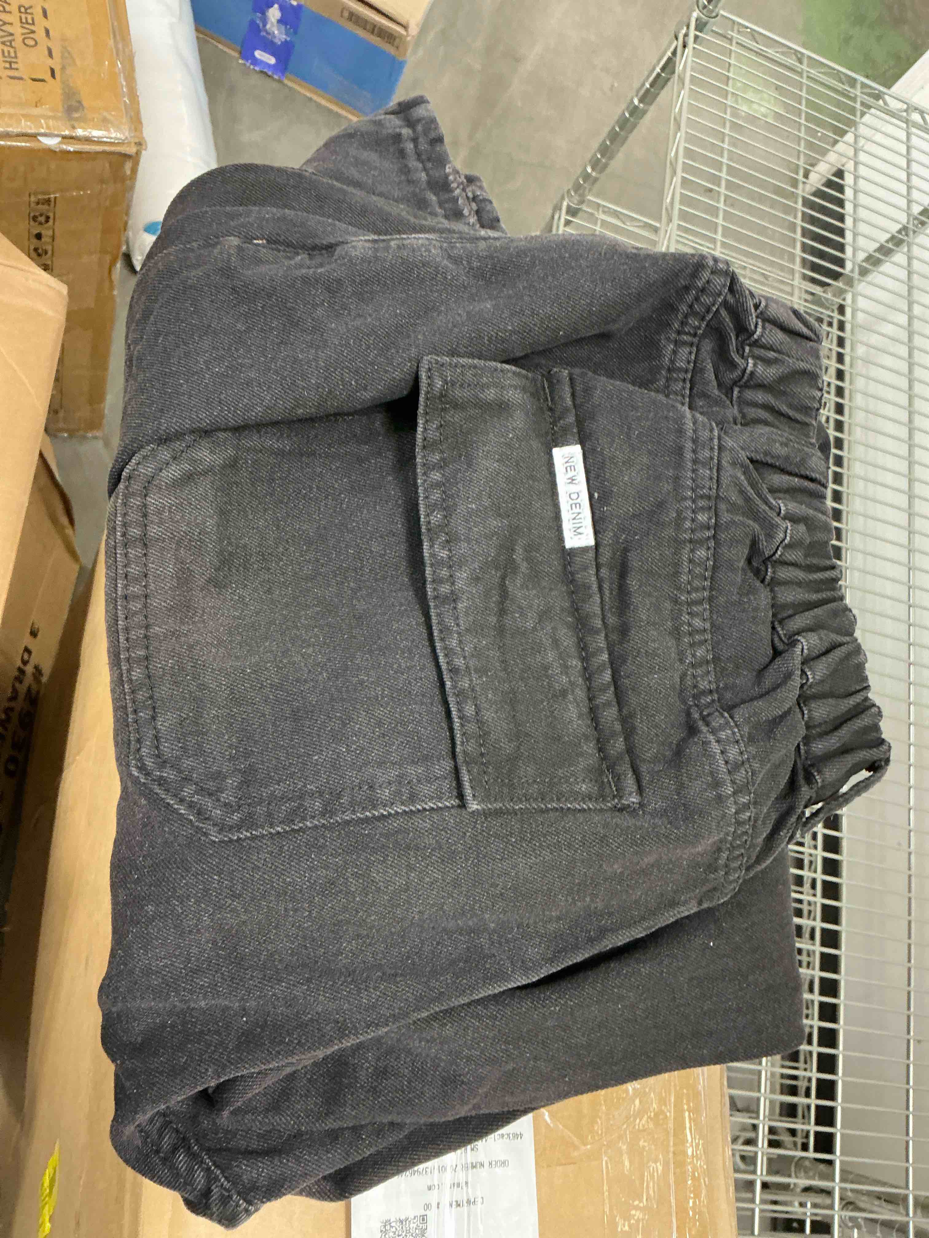Condition photo showing Good Condition for 2XL EMMIOL Women's Y2K Barrel Baggy Jeans Stretch High Waist Wide Leg Jeans Vintage Boyfriend Denim Pants