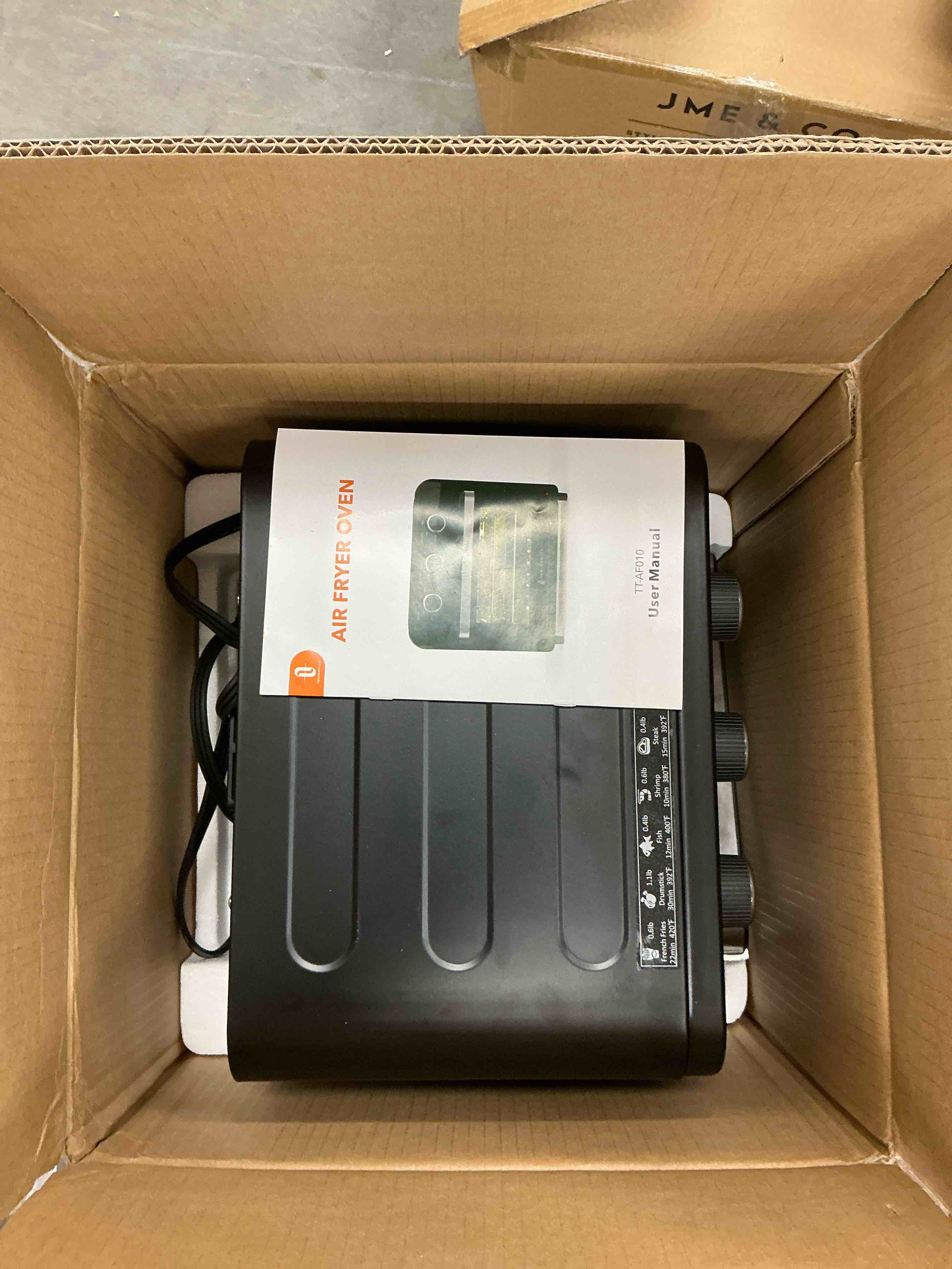 Condition photo showing Good Condition for TaoTronics Air Fryer  1700W 14.8 Quart  5 in 1 Toaster Oven Countertop  Oil-Less Cooking  Stainless Steel  Black