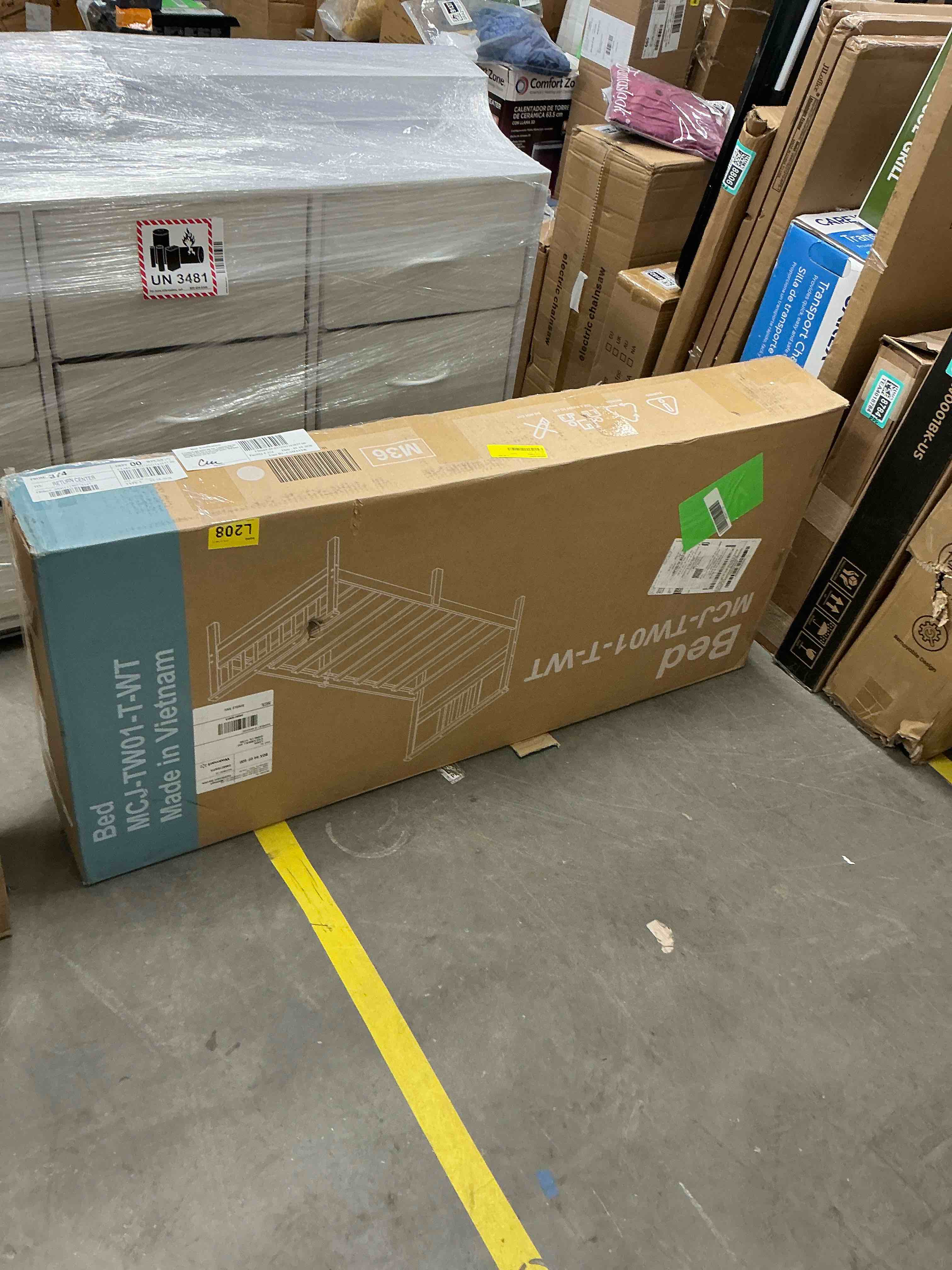 Condition photo showing New/Like New for edx Twin Bed with Headboard, Solid Wood Platform Bed, Twin Size Bed Frame with Sturdy Wood Slats Support, White - No Box Spring Required