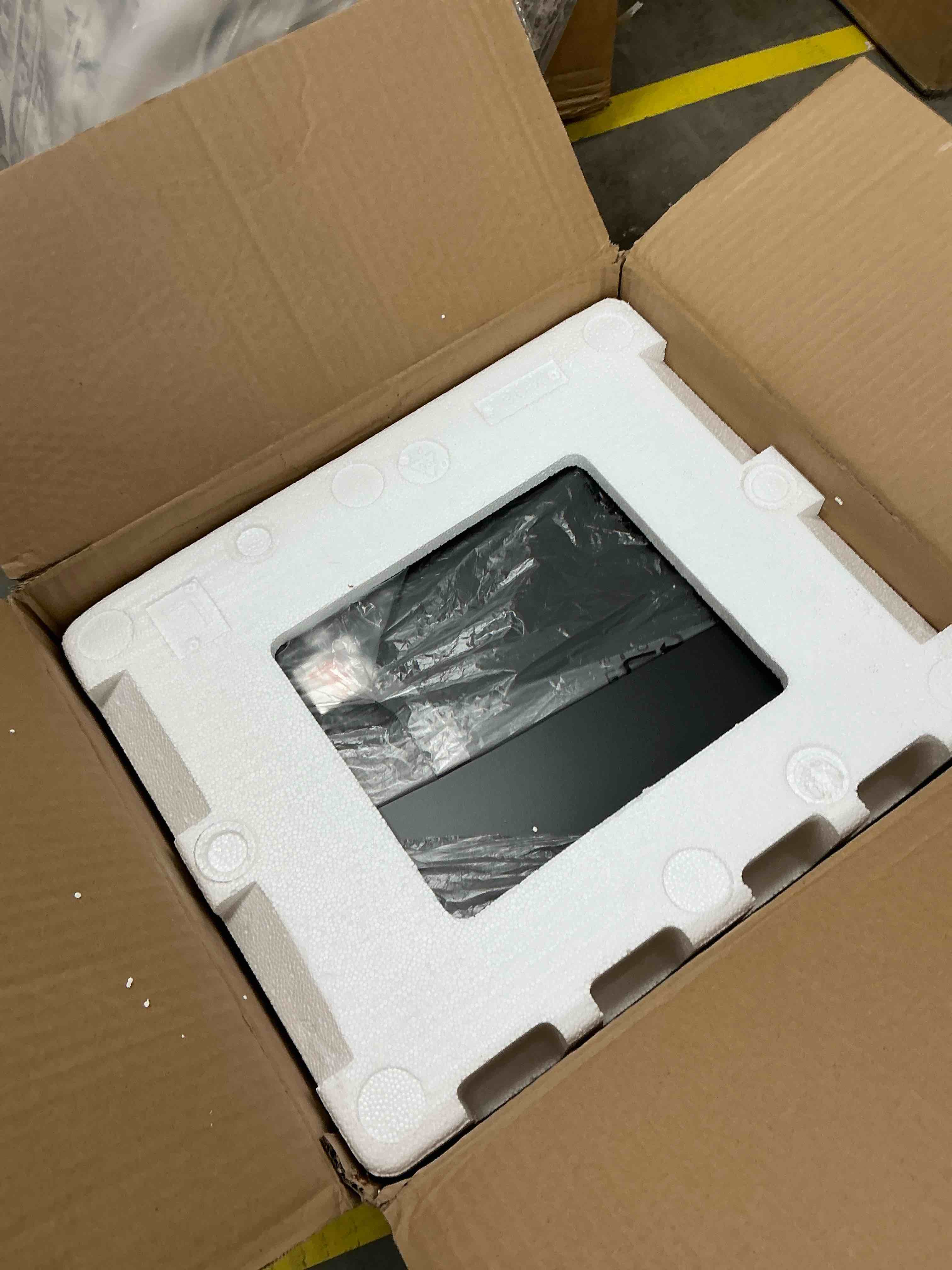 Condition photo showing Good Condition for TINANA 5-in-1 Air Fryer Toaster Oven Countertop, 1300W 17 Qt, 4-Slice Convection Ovens Combo, Oil-Less Air Fry, Roast, Bake Broil Toast, Dried Fruit, Timer, Stainless Steel