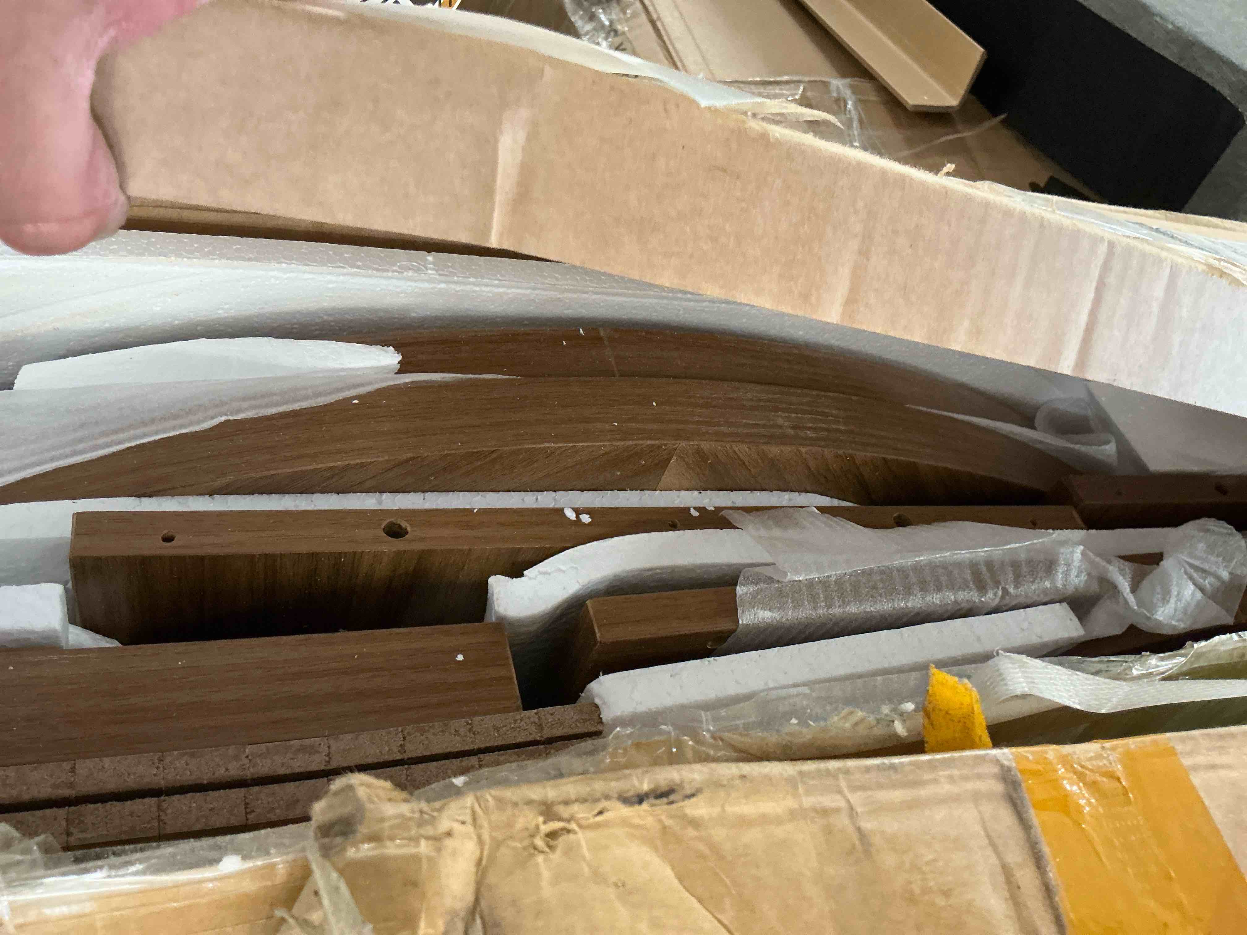 Condition photo showing Good Condition for Hommpa 59" Extendable Round Dining Table for 4-6, Oval Kitchen Table with Storage and Sturdy Wooden Base, Farmhouse Dining Room Table for Small Space, Living Room, Walnut