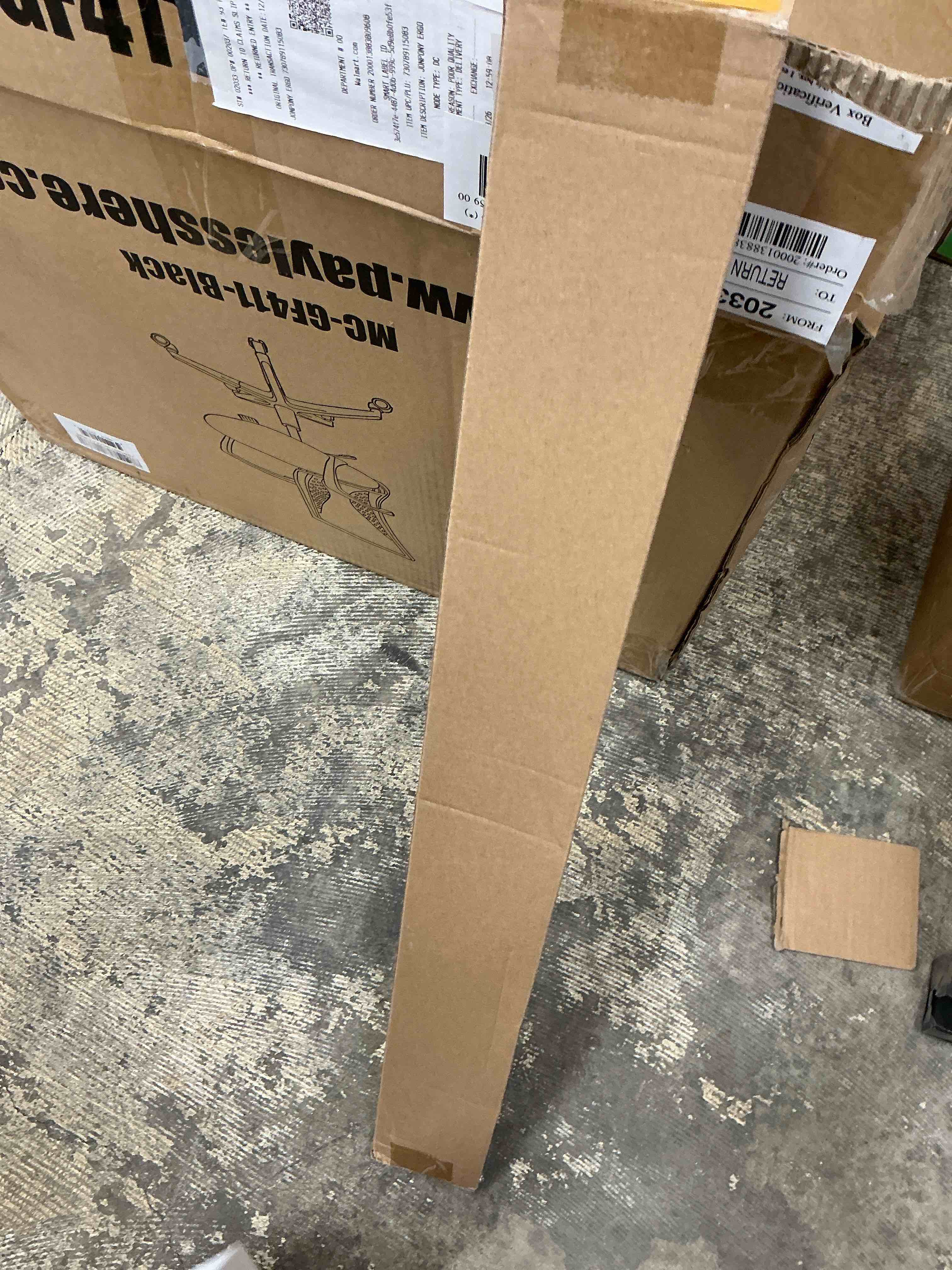 Condition photo showing New/Like New for 316443601 Oven Door Handle Replacement Compatible with Frigidaire Kenmore Electrolux Electric Range Oven Stove, 2 Pack 316433300 Oven Door Handle Screws