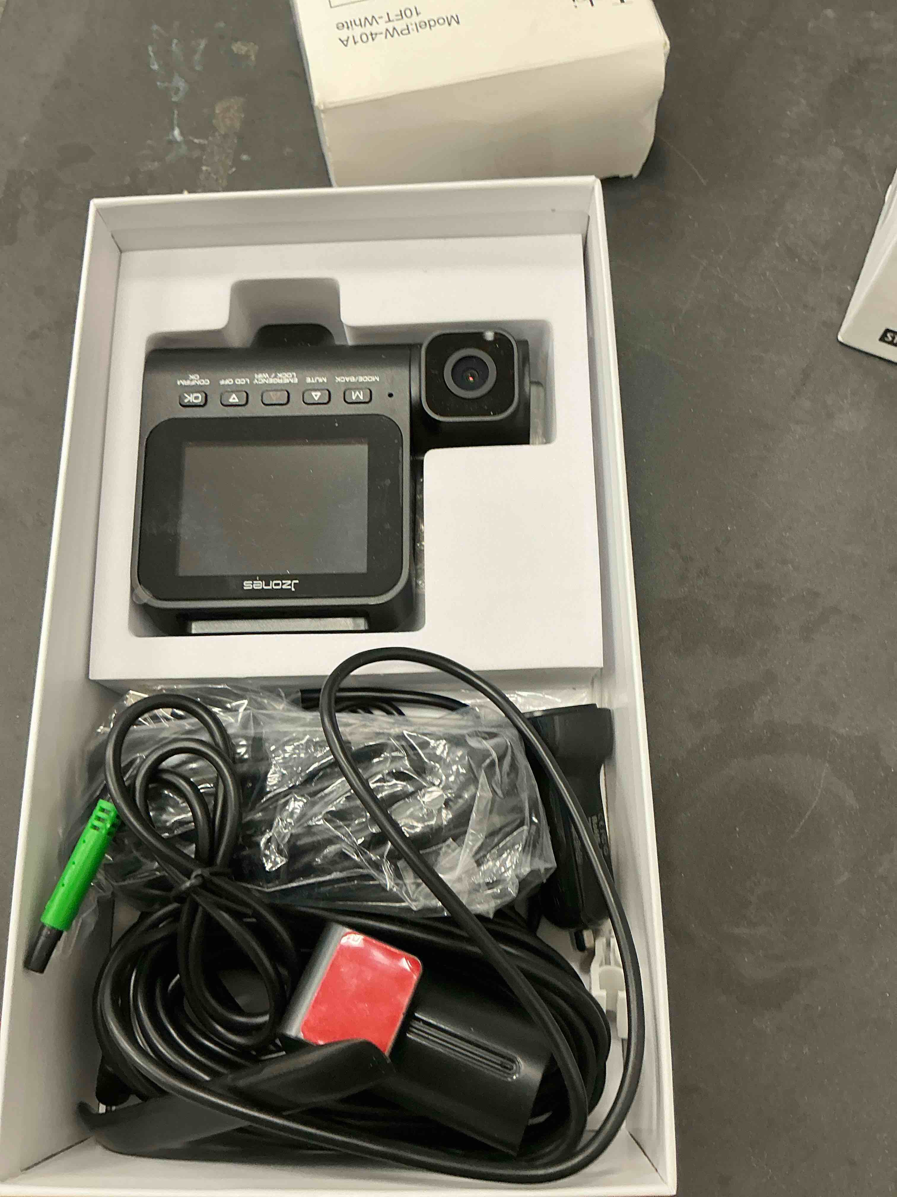https://s3.amazonaws.com/lotting-images-prod/EmanualPiazza/BRN3700198_1754083159365.jpeg