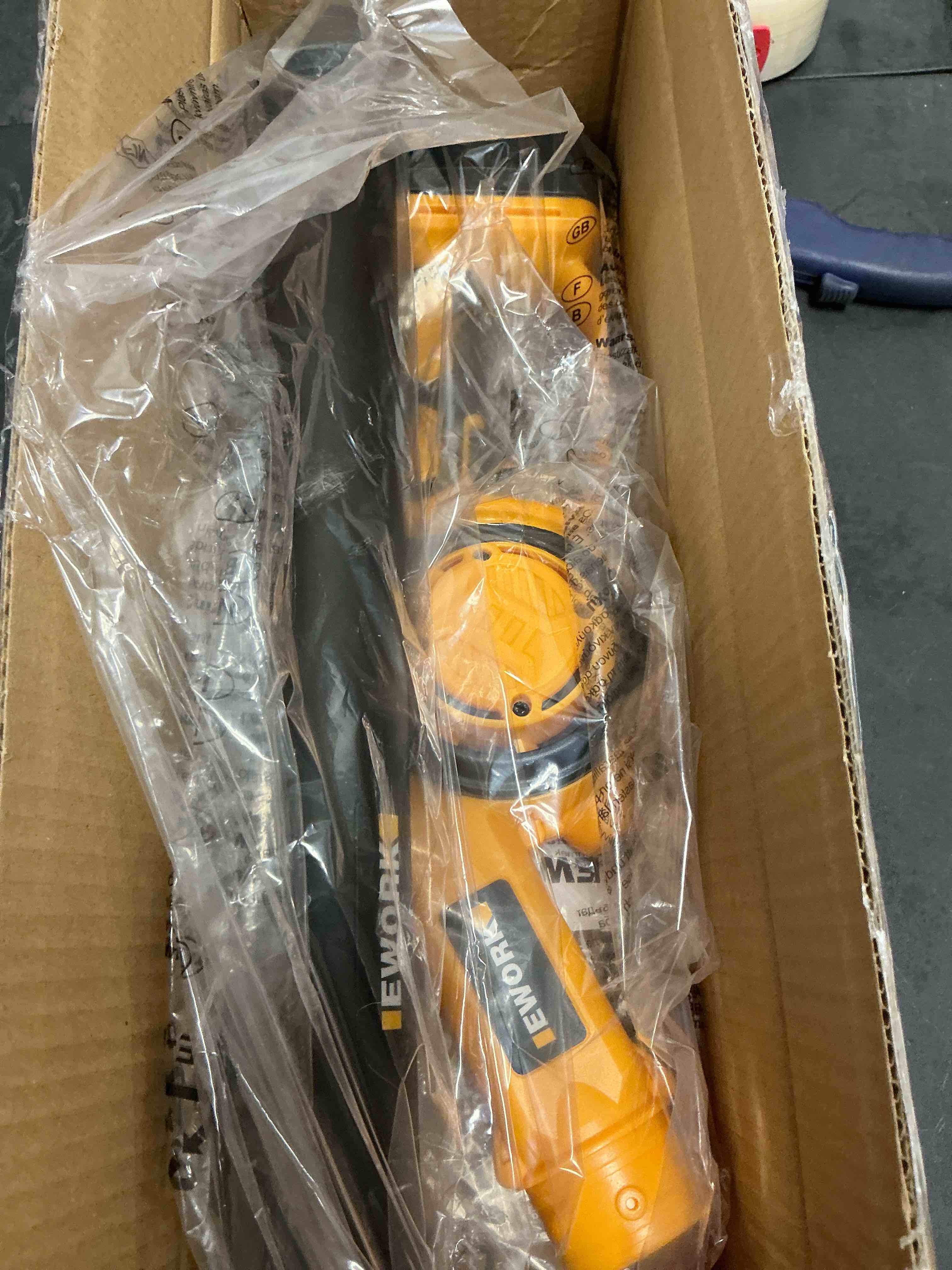 https://s3.amazonaws.com/lotting-images-prod/EmanualPiazza/BRN3700331_1754147062264.jpeg