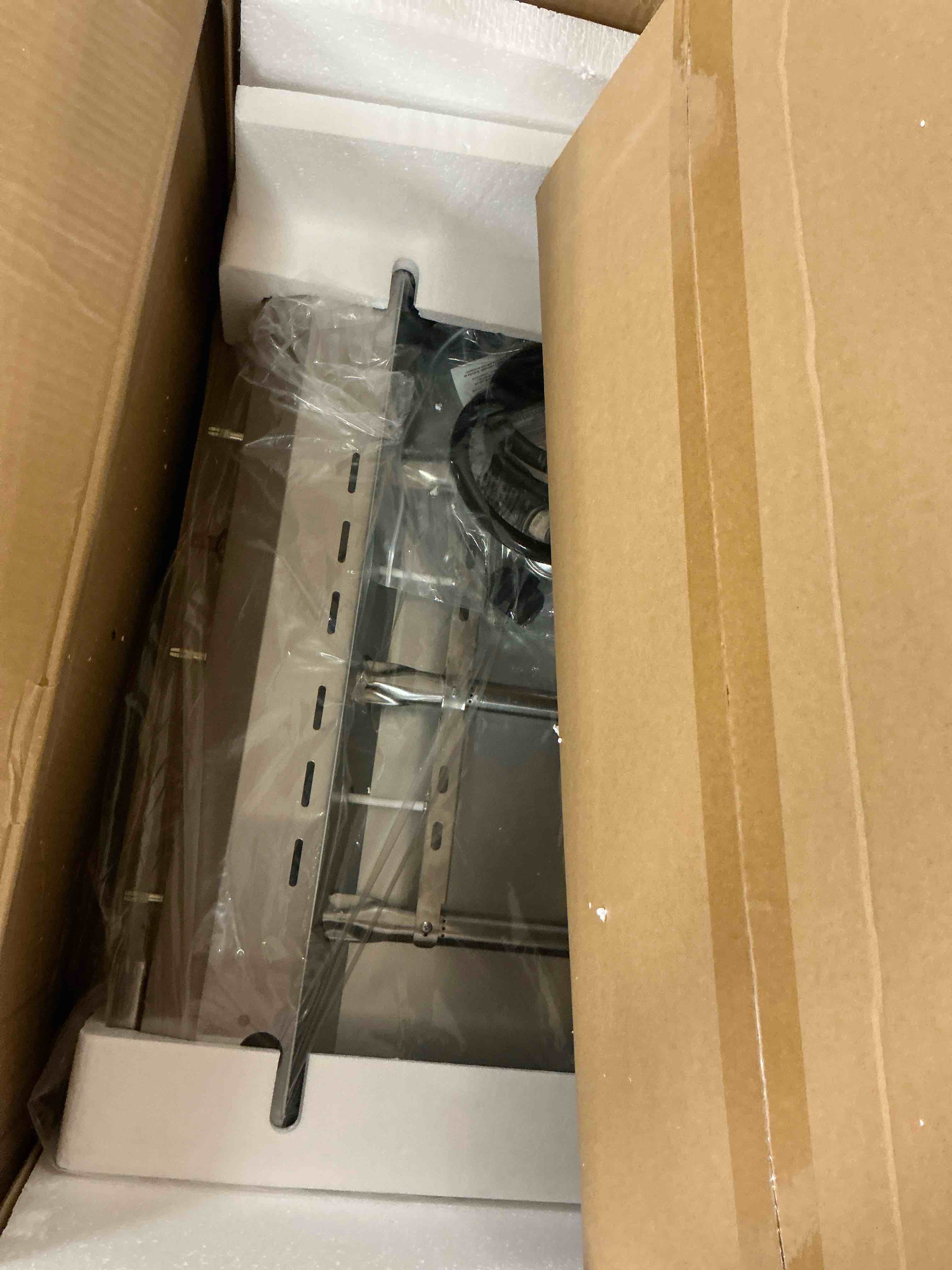 https://s3.amazonaws.com/lotting-images-prod/EmanualPiazza/BRN3700550_1754511940039.jpeg