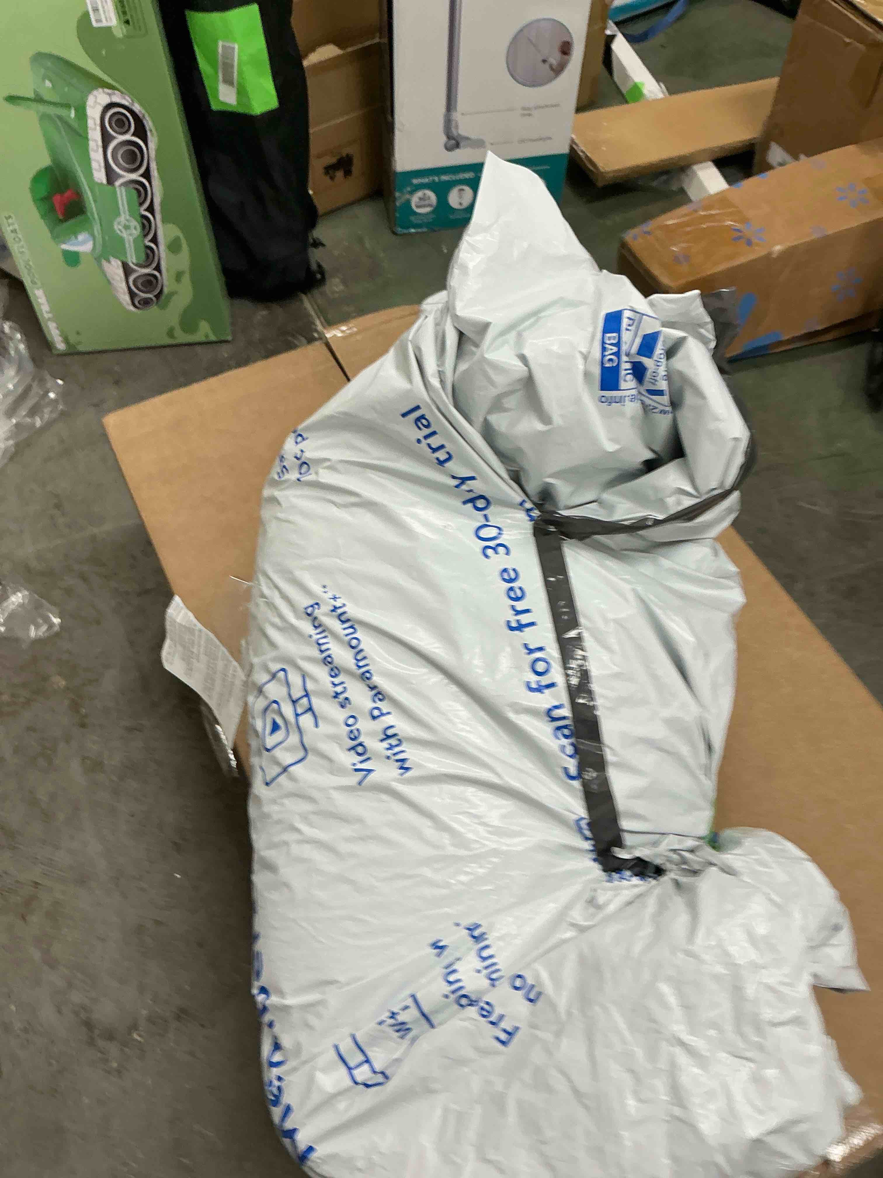 https://s3.amazonaws.com/lotting-images-prod/EmanualPiazza/BRN3700592_1754671141713.jpeg