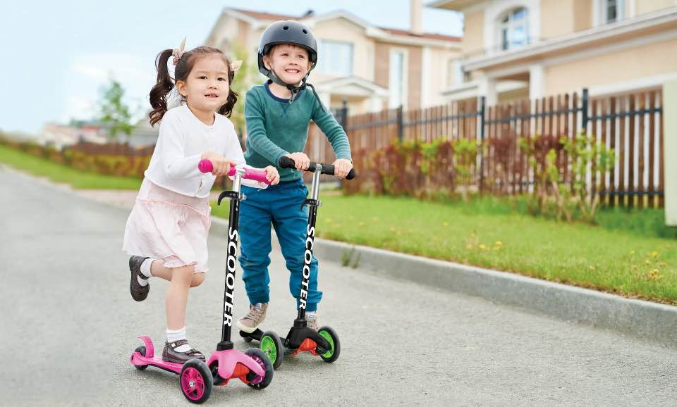 Kazoo Kids 3 Wheel Scooter Aluminum Frame (Pink)