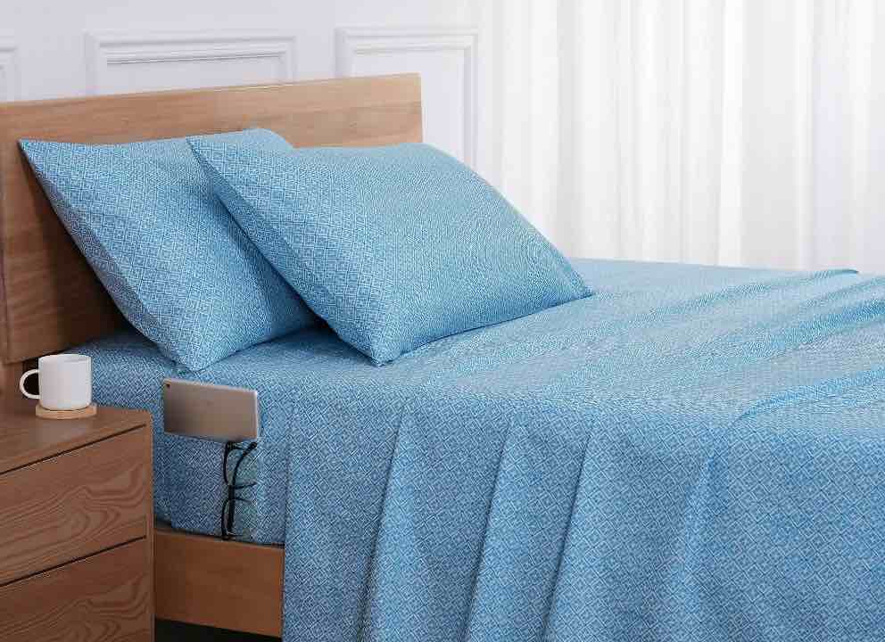 Mainstays by Becky G. & Alejandra 4-Piece Blue Cool Geo Super Soft Microfiber Bed Sheet Set, Queen