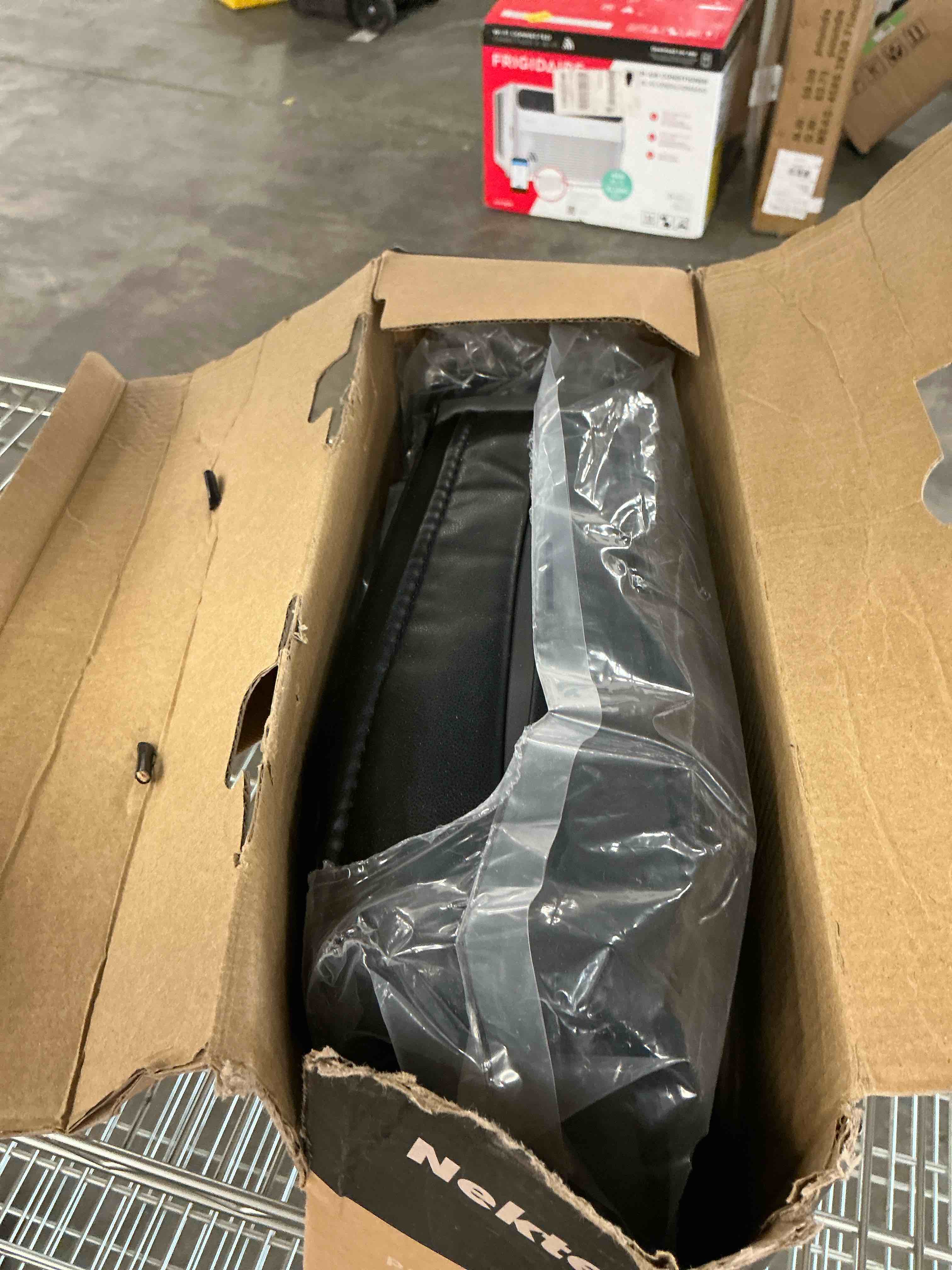 https://s3.amazonaws.com/lotting-images-prod/EmanualPiazza/BRN3701258_1755521444021.jpeg