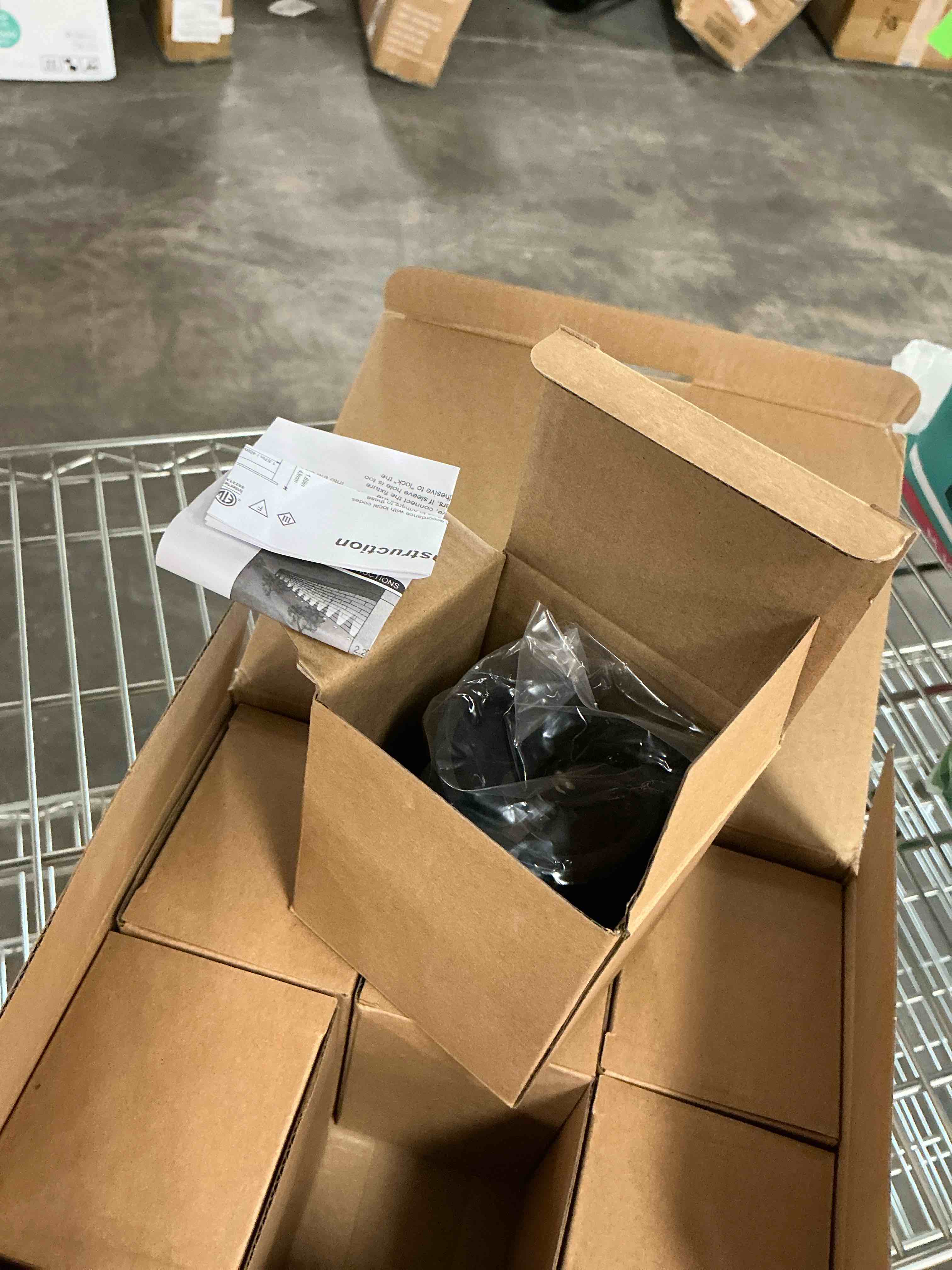 https://s3.amazonaws.com/lotting-images-prod/EmanualPiazza/BRN3701263_1755520878680.jpeg