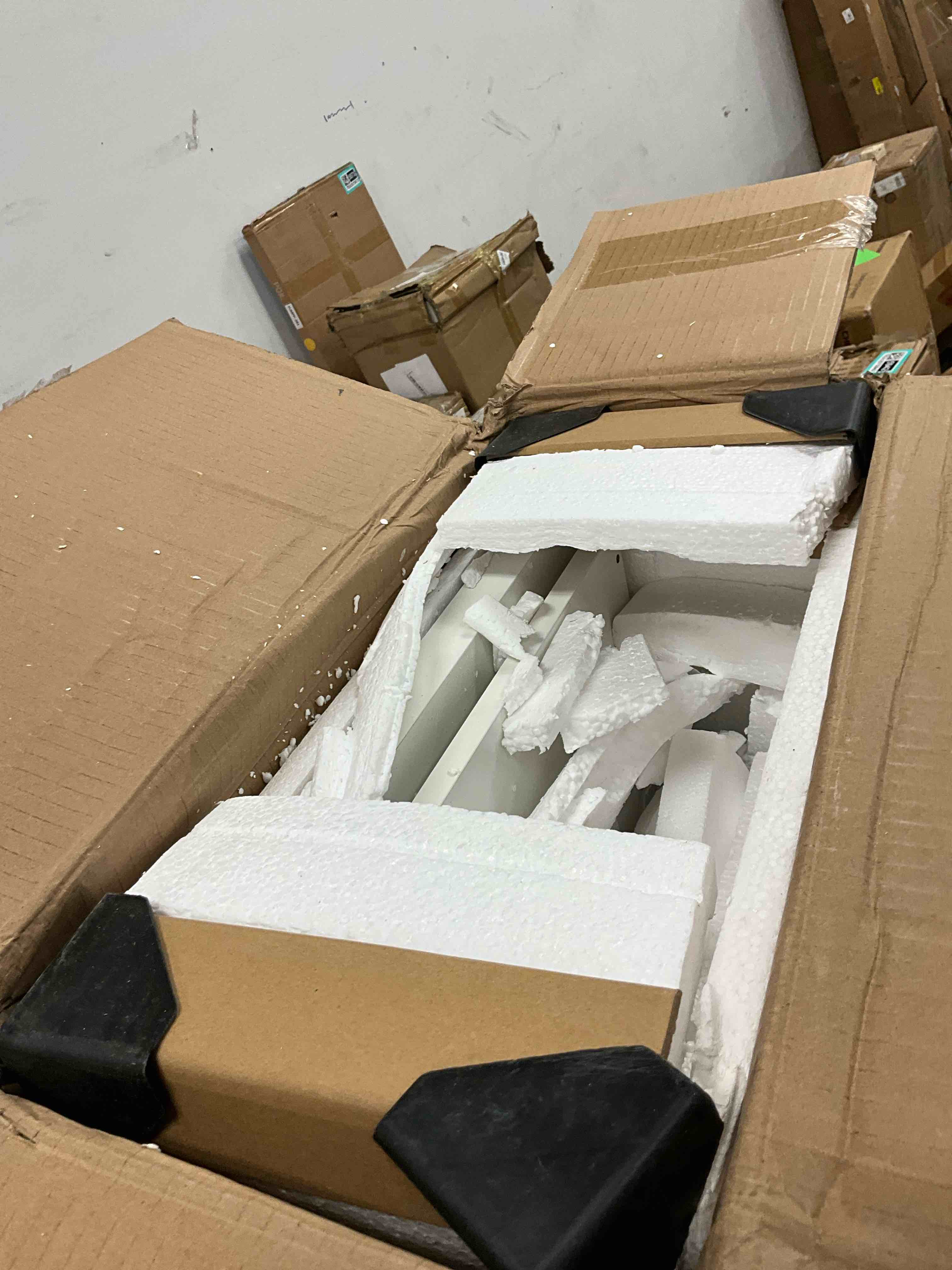 https://s3.amazonaws.com/lotting-images-prod/EmanualPiazza/BRN3701500_1755893934868.jpeg