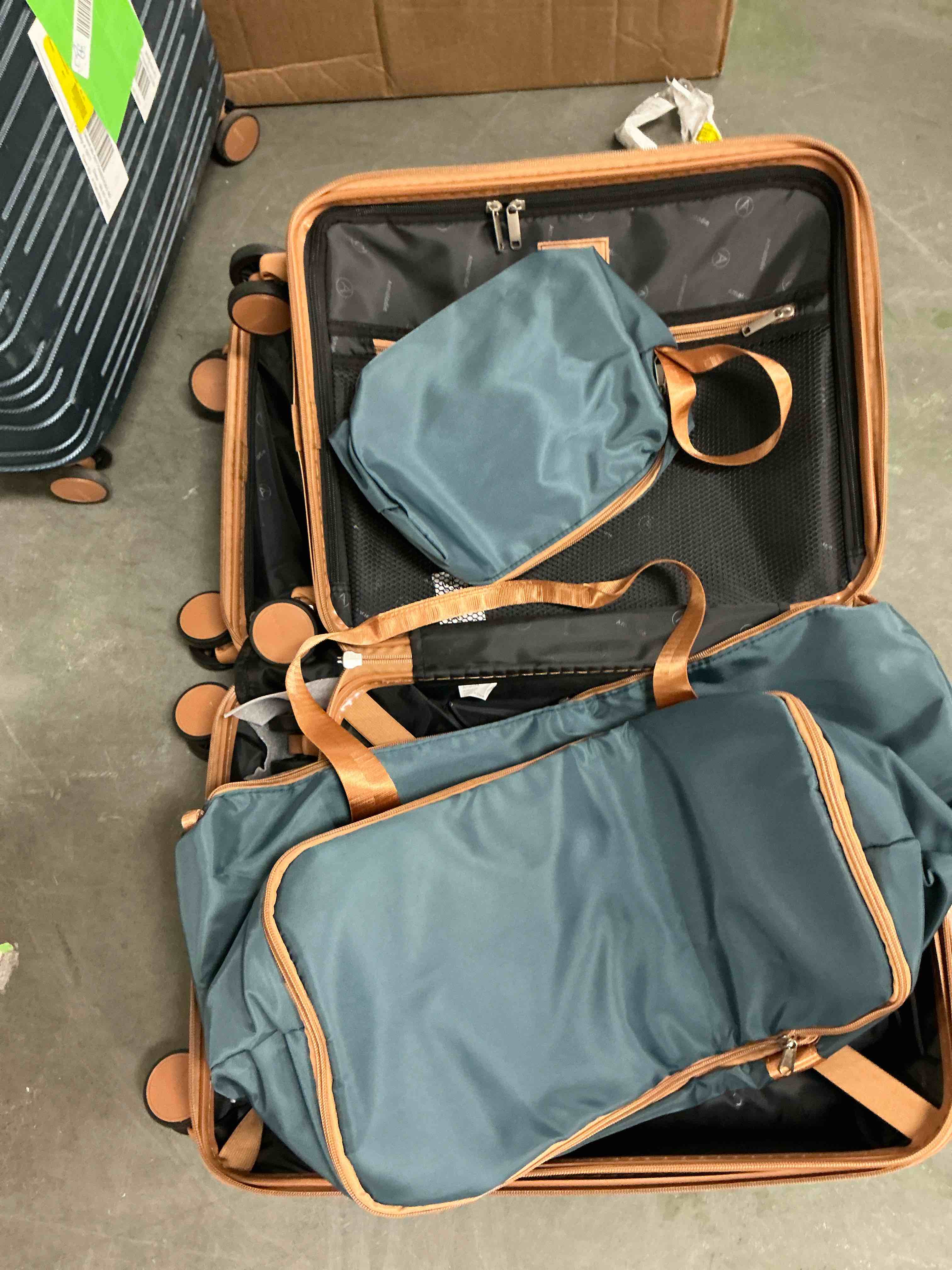 https://s3.amazonaws.com/lotting-images-prod/EmanualPiazza/BRN3701784_1756320914925.jpeg