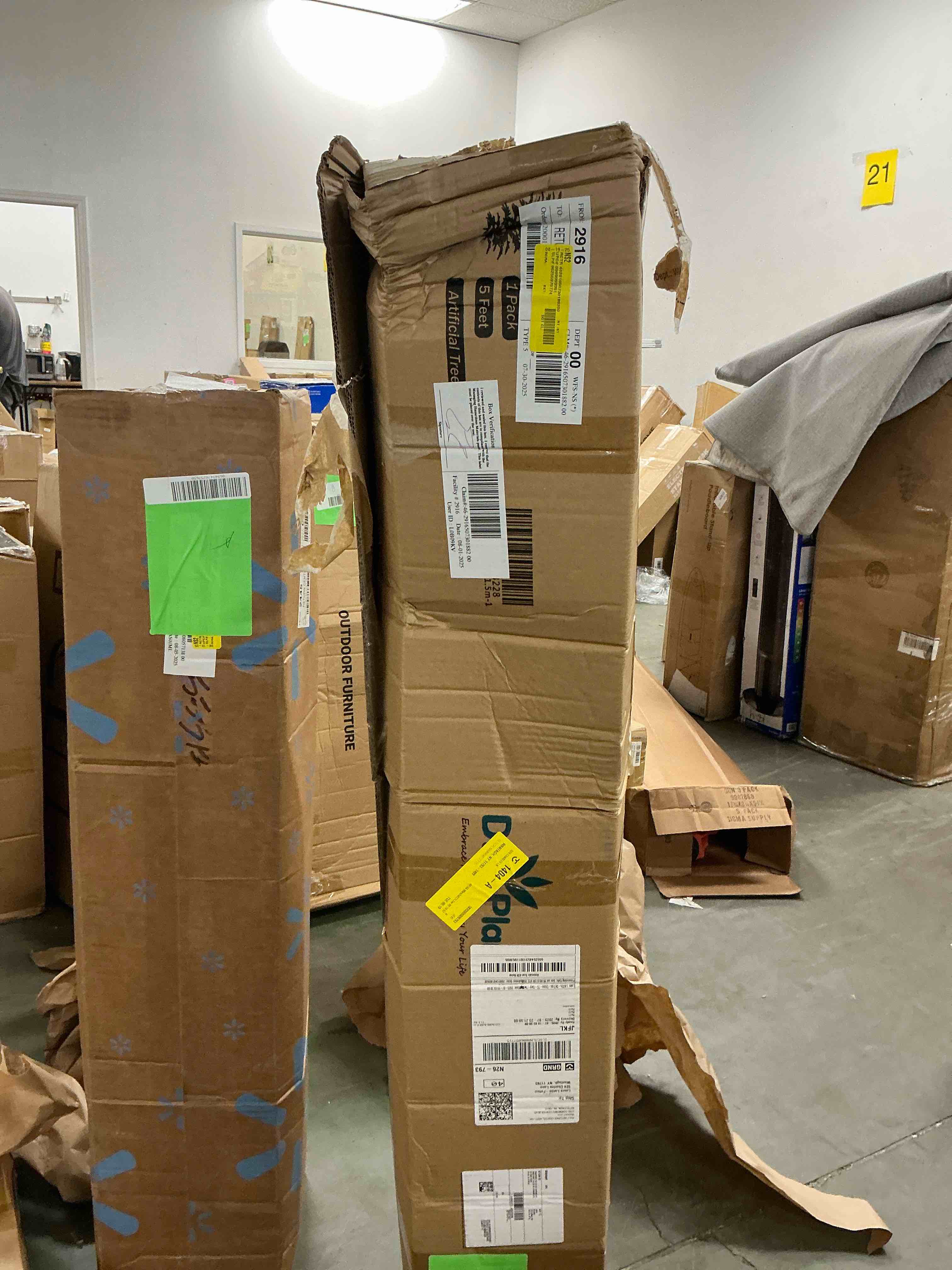https://s3.amazonaws.com/lotting-images-prod/EmanualPiazza/BRN3701919_1756396672883.jpeg