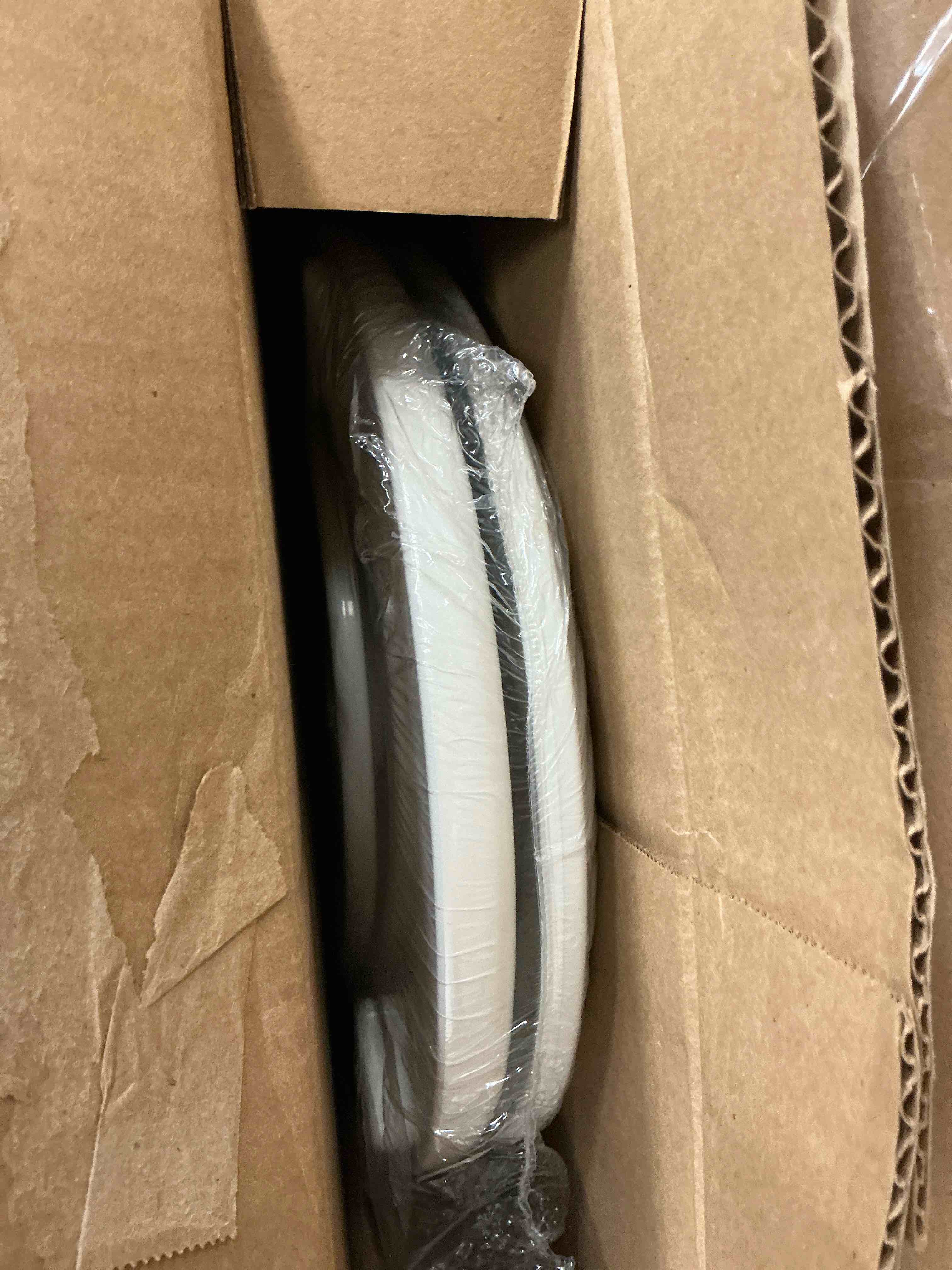 https://s3.amazonaws.com/lotting-images-prod/EmanualPiazza/BRN3702260_1756827602518.jpeg