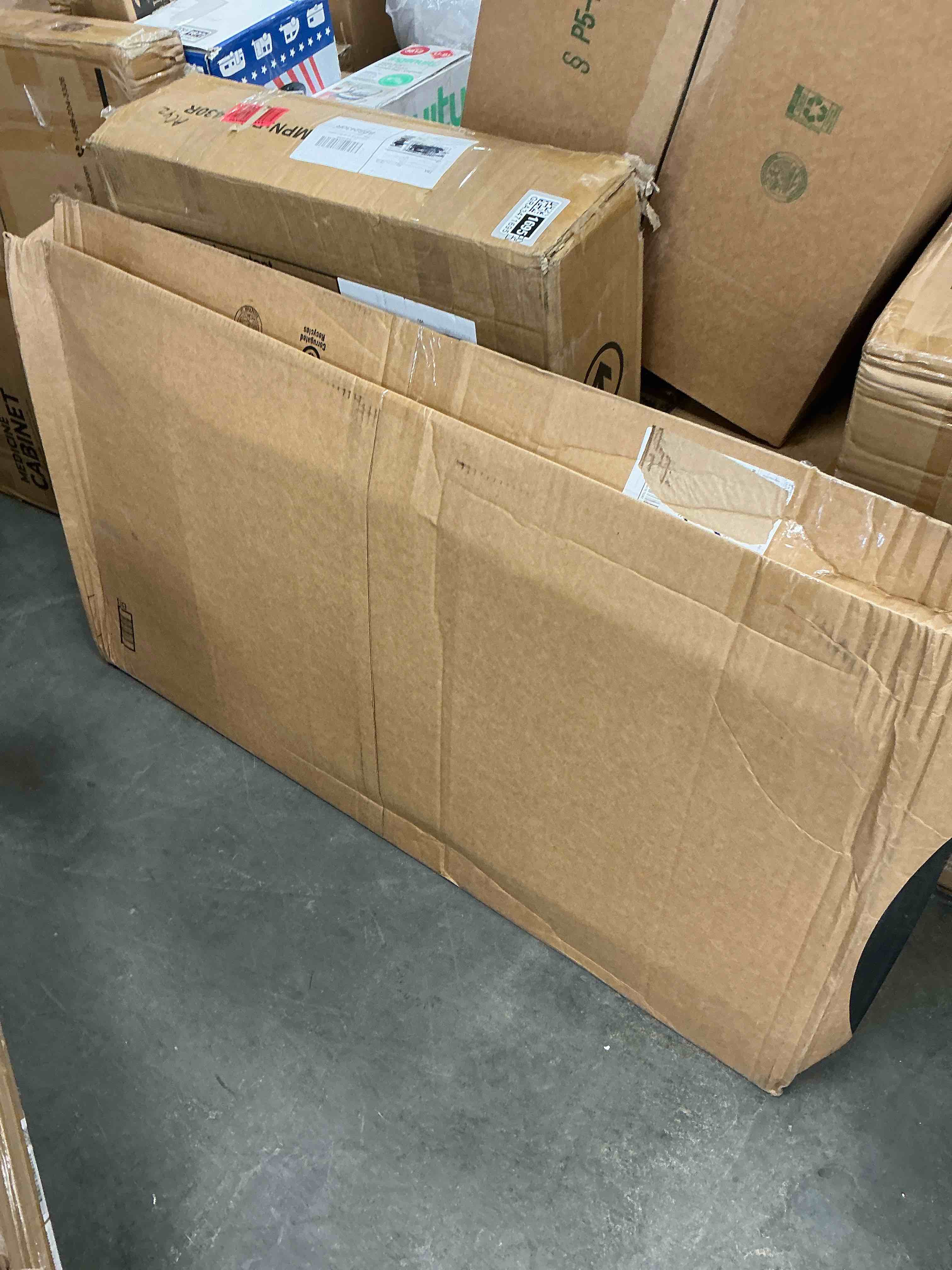 https://s3.amazonaws.com/lotting-images-prod/EmanualPiazza/BRN3702288_1756841464913.jpeg