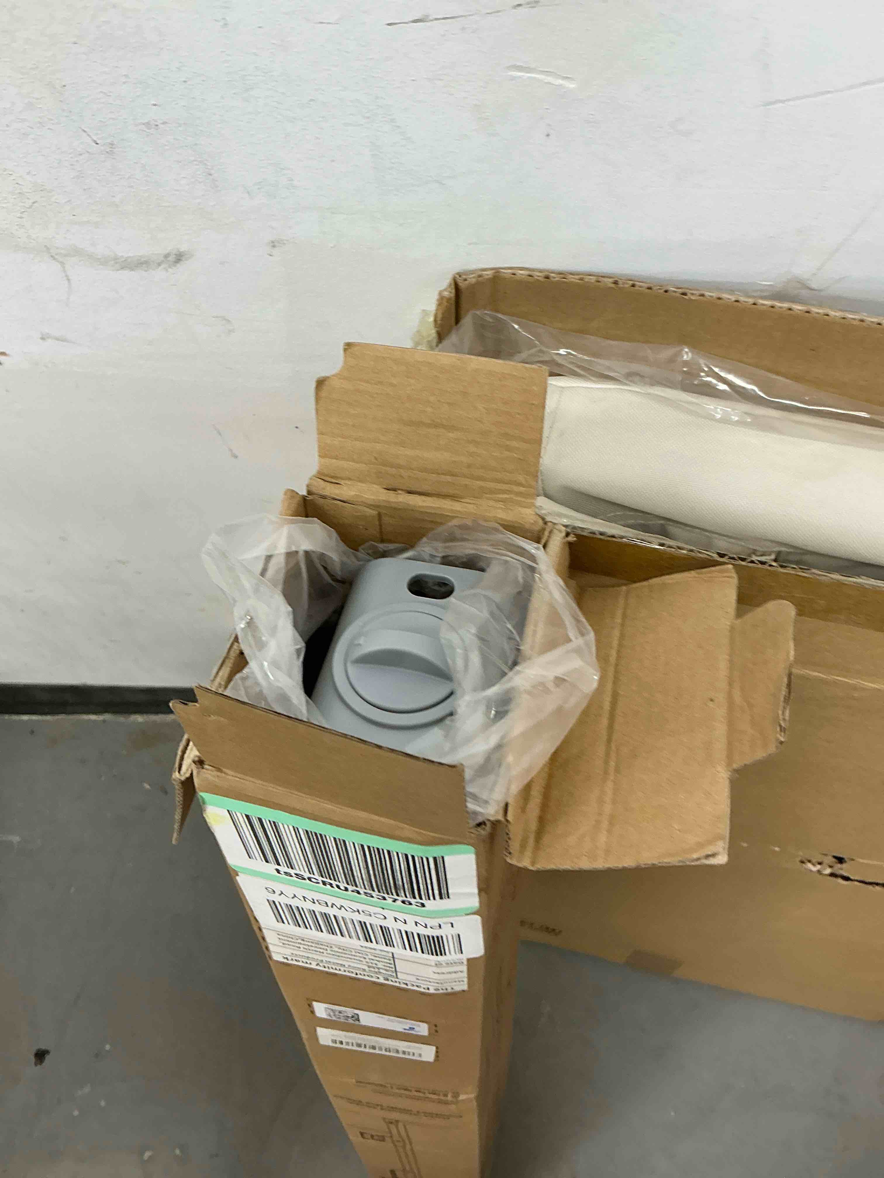 https://s3.amazonaws.com/lotting-images-prod/EmanualPiazza/BRN3702337_1756994106492.jpeg