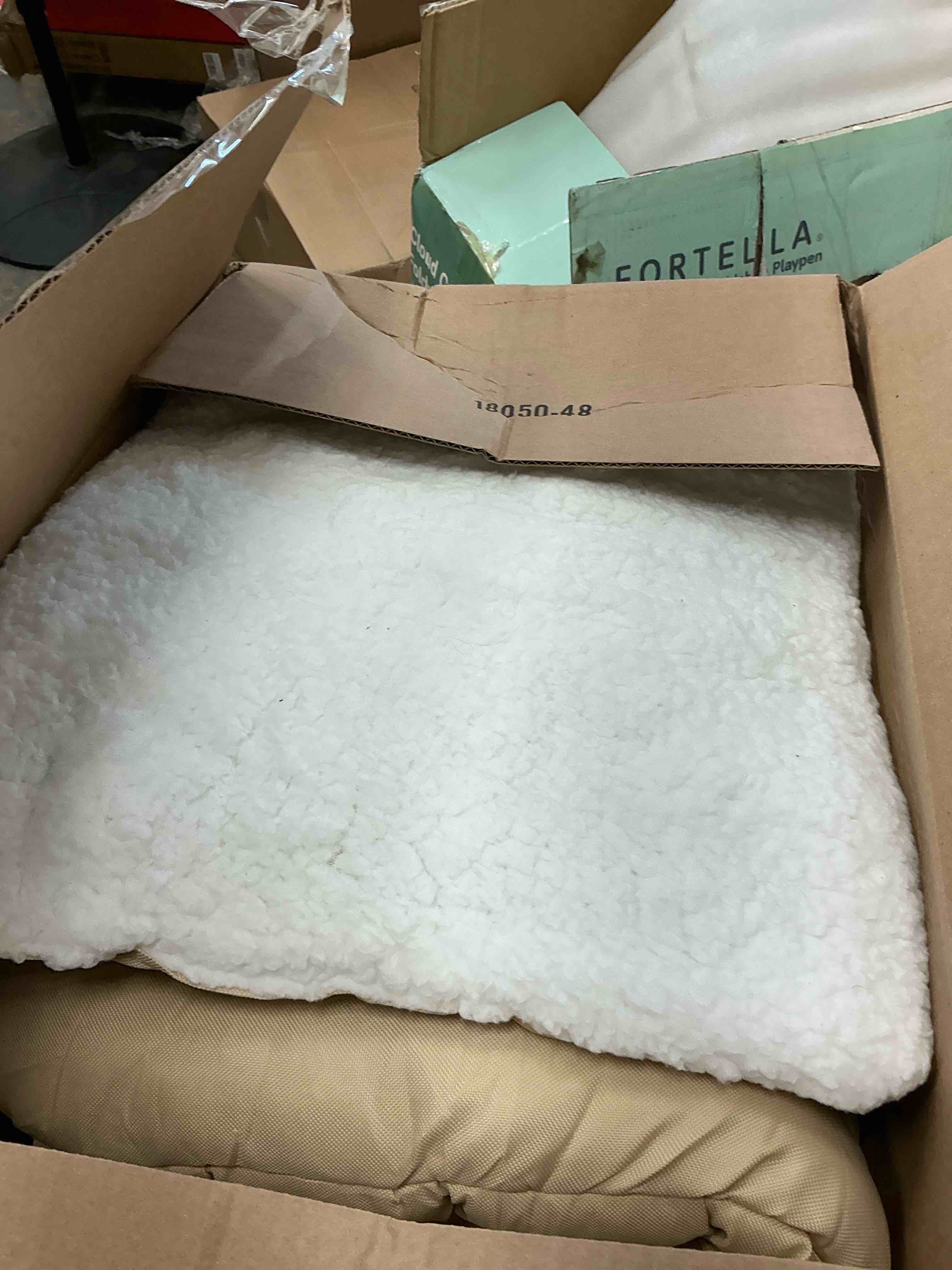 https://s3.amazonaws.com/lotting-images-prod/EmanualPiazza/BRN3702355_1756927450347.jpeg