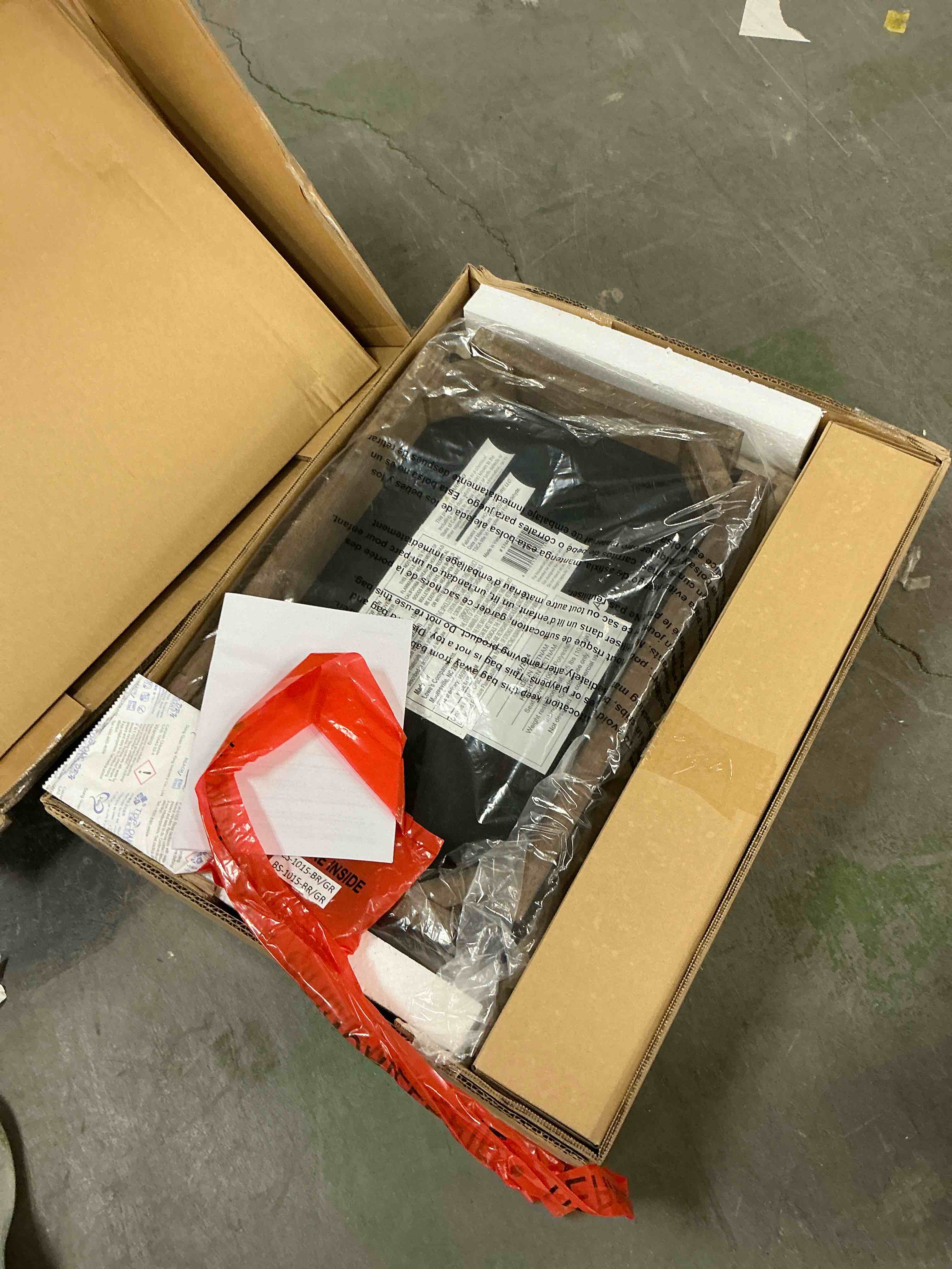 https://s3.amazonaws.com/lotting-images-prod/EmanualPiazza/BRN3702511_1757089599572.jpeg