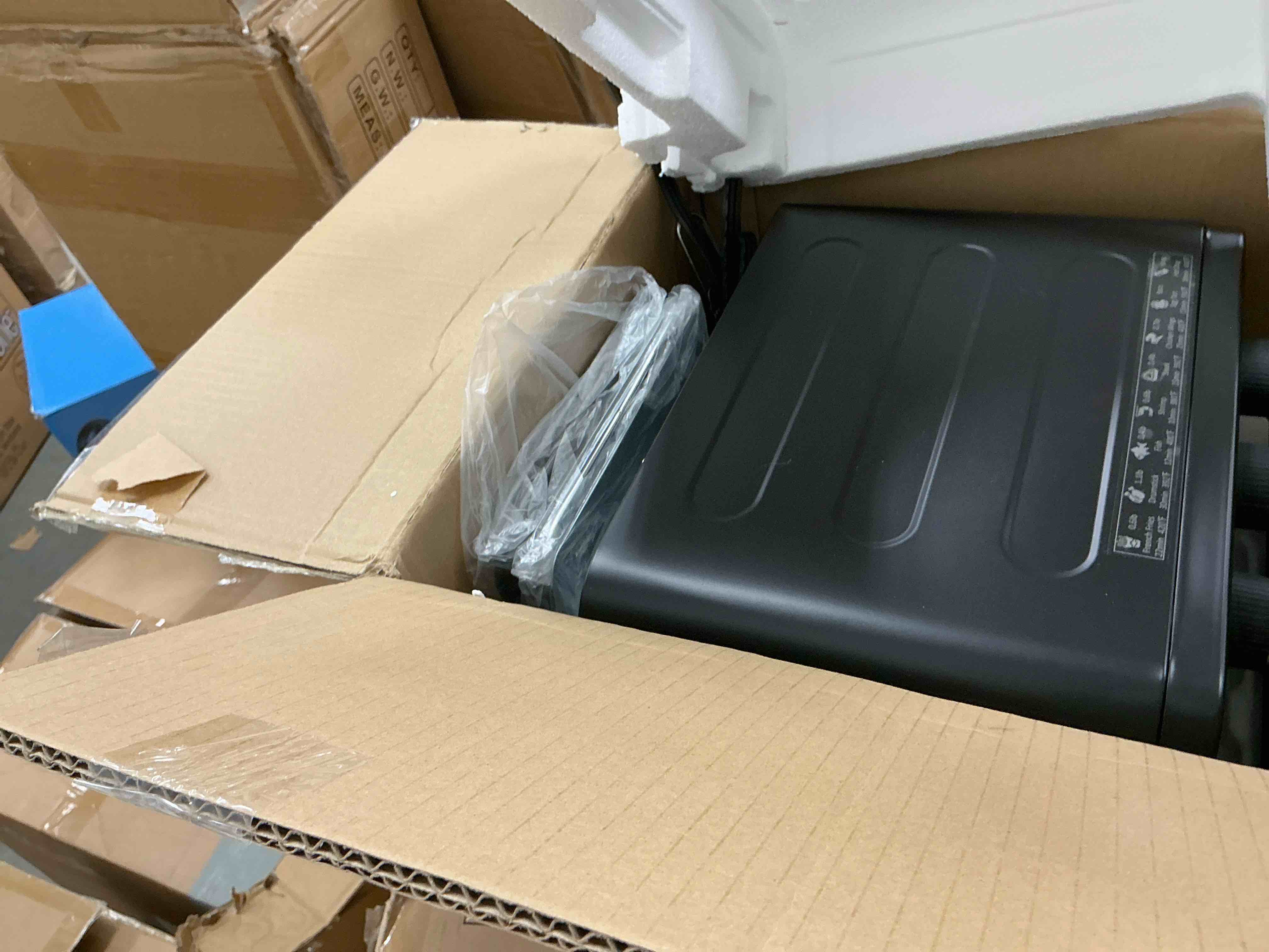 https://s3.amazonaws.com/lotting-images-prod/EmanualPiazza/BRN3702574_1757334945465.jpeg