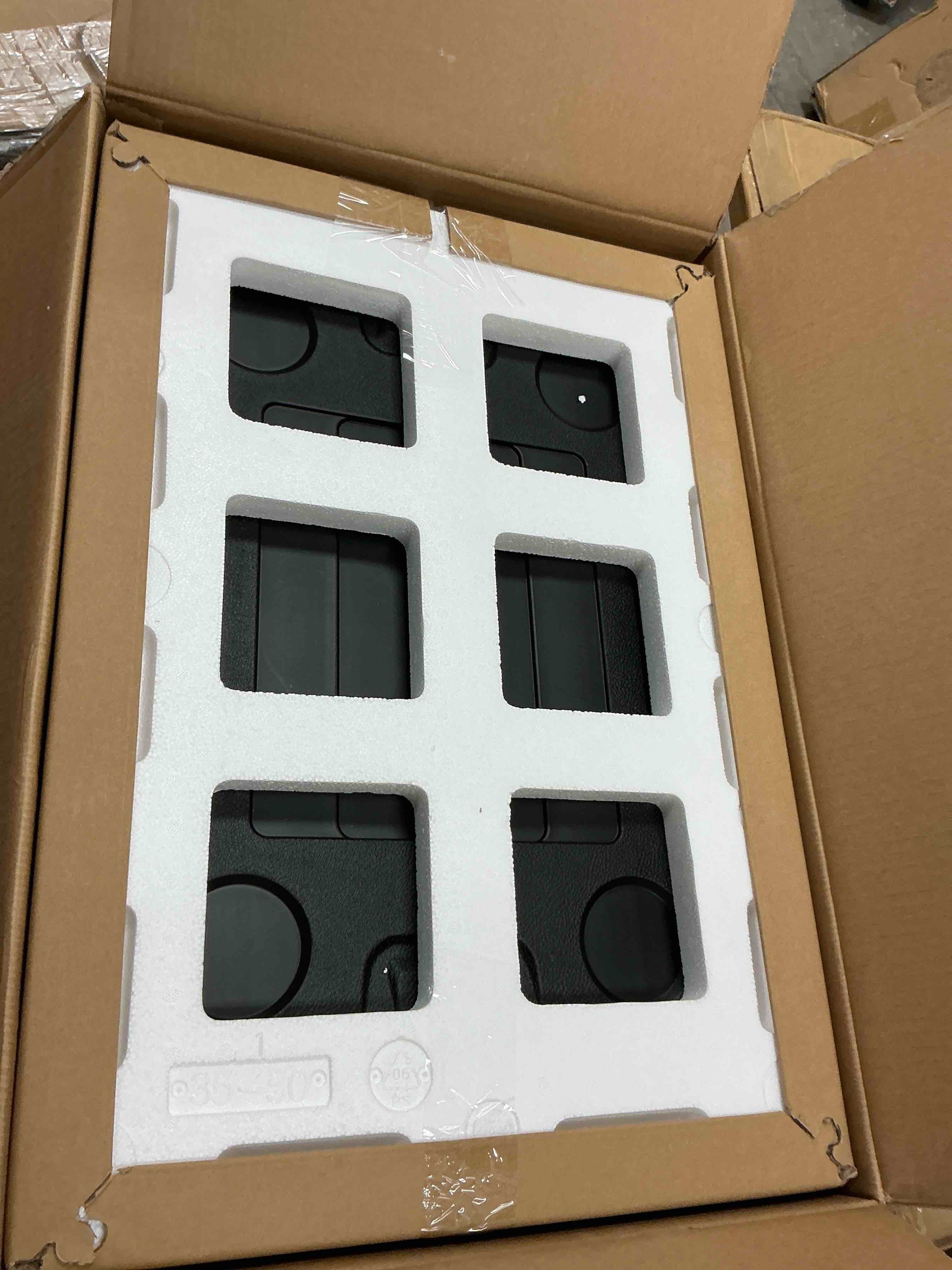 https://s3.amazonaws.com/lotting-images-prod/EmanualPiazza/BRN3702773_1757498655892.jpeg