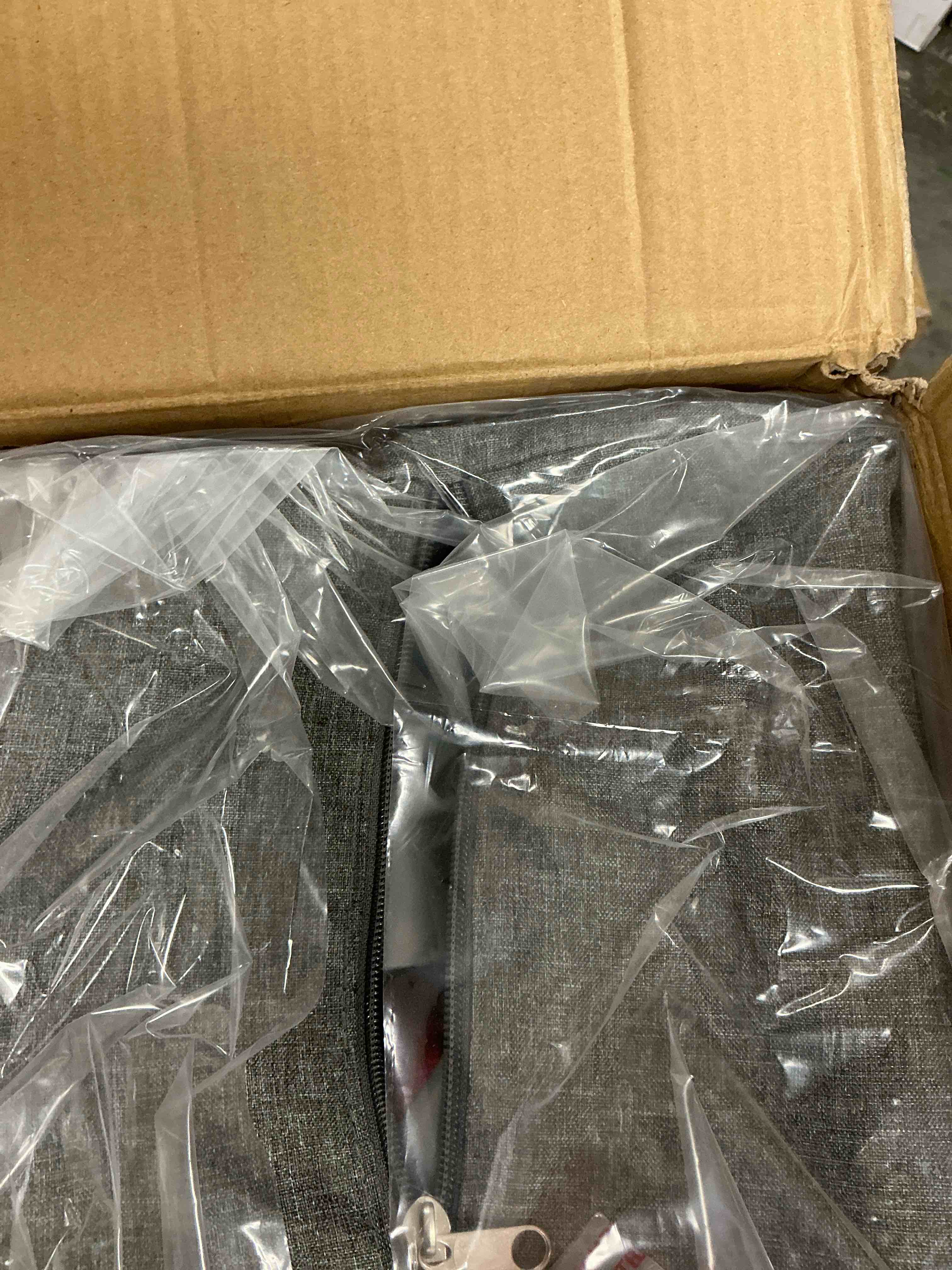 https://s3.amazonaws.com/lotting-images-prod/EmanualPiazza/BRN3702862_1757536152189.jpeg