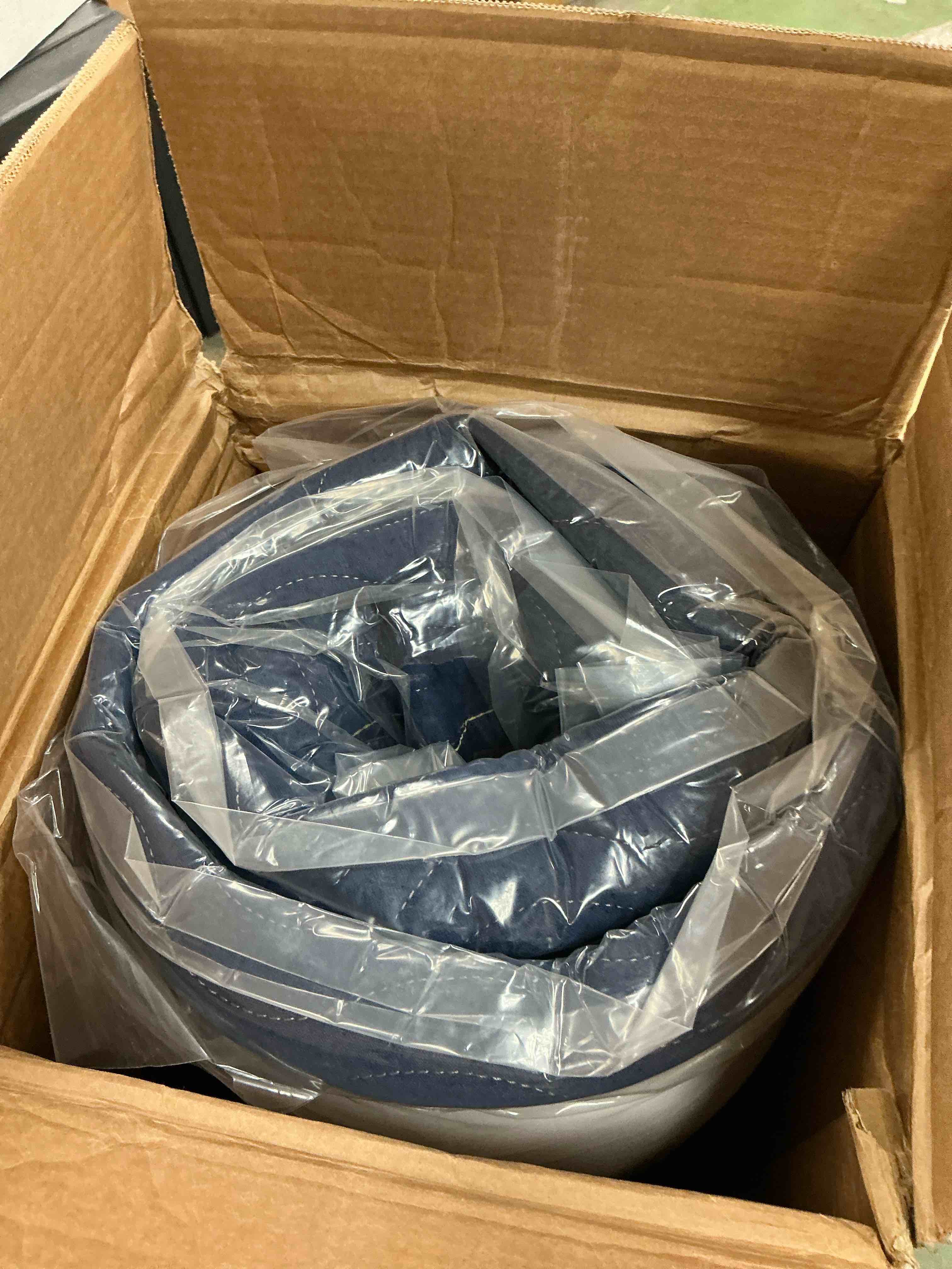 https://s3.amazonaws.com/lotting-images-prod/EmanualPiazza/BRN3702863_1757536116619.jpeg