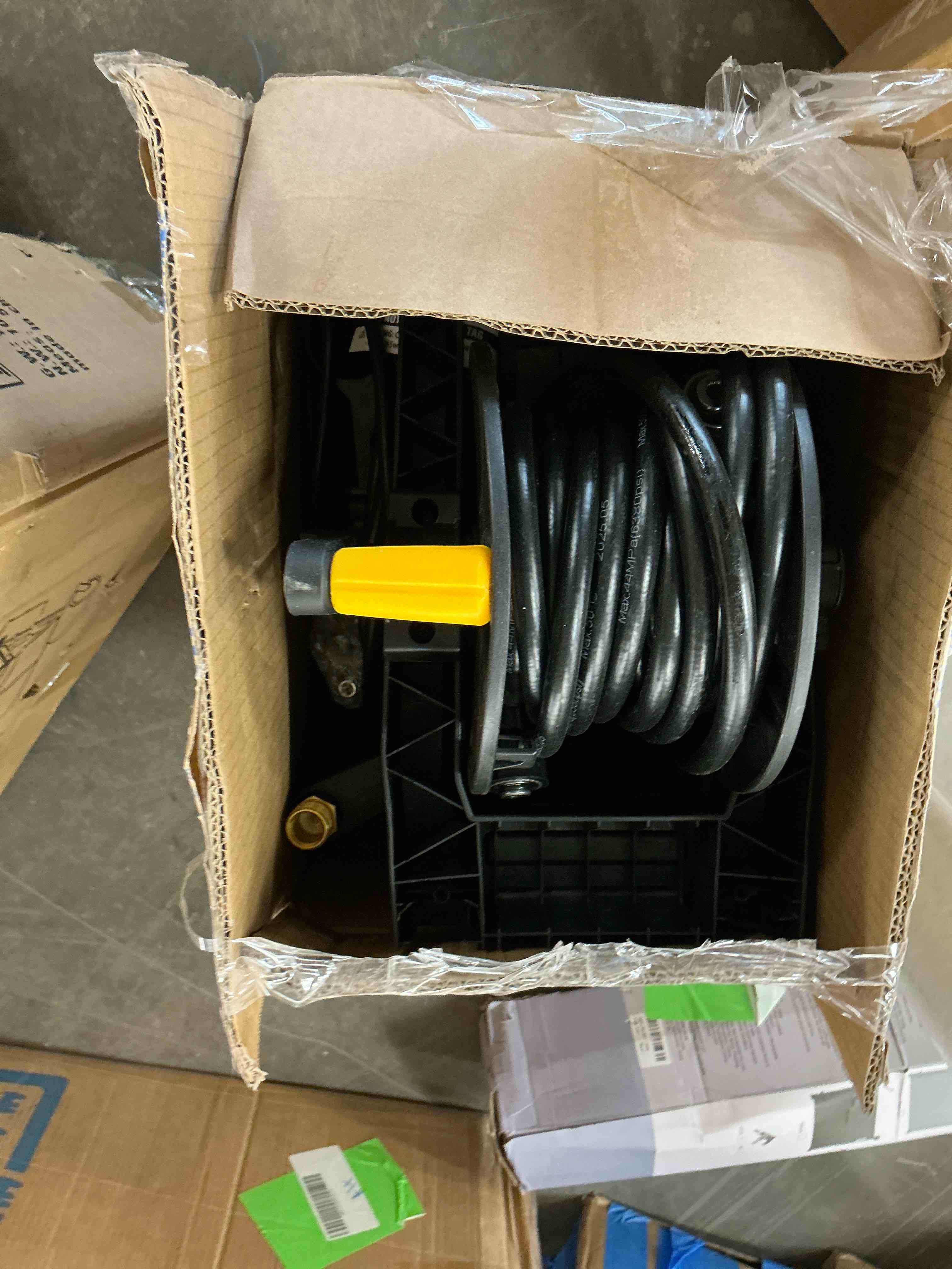https://s3.amazonaws.com/lotting-images-prod/EmanualPiazza/BRN3702915_1757613863638.jpeg