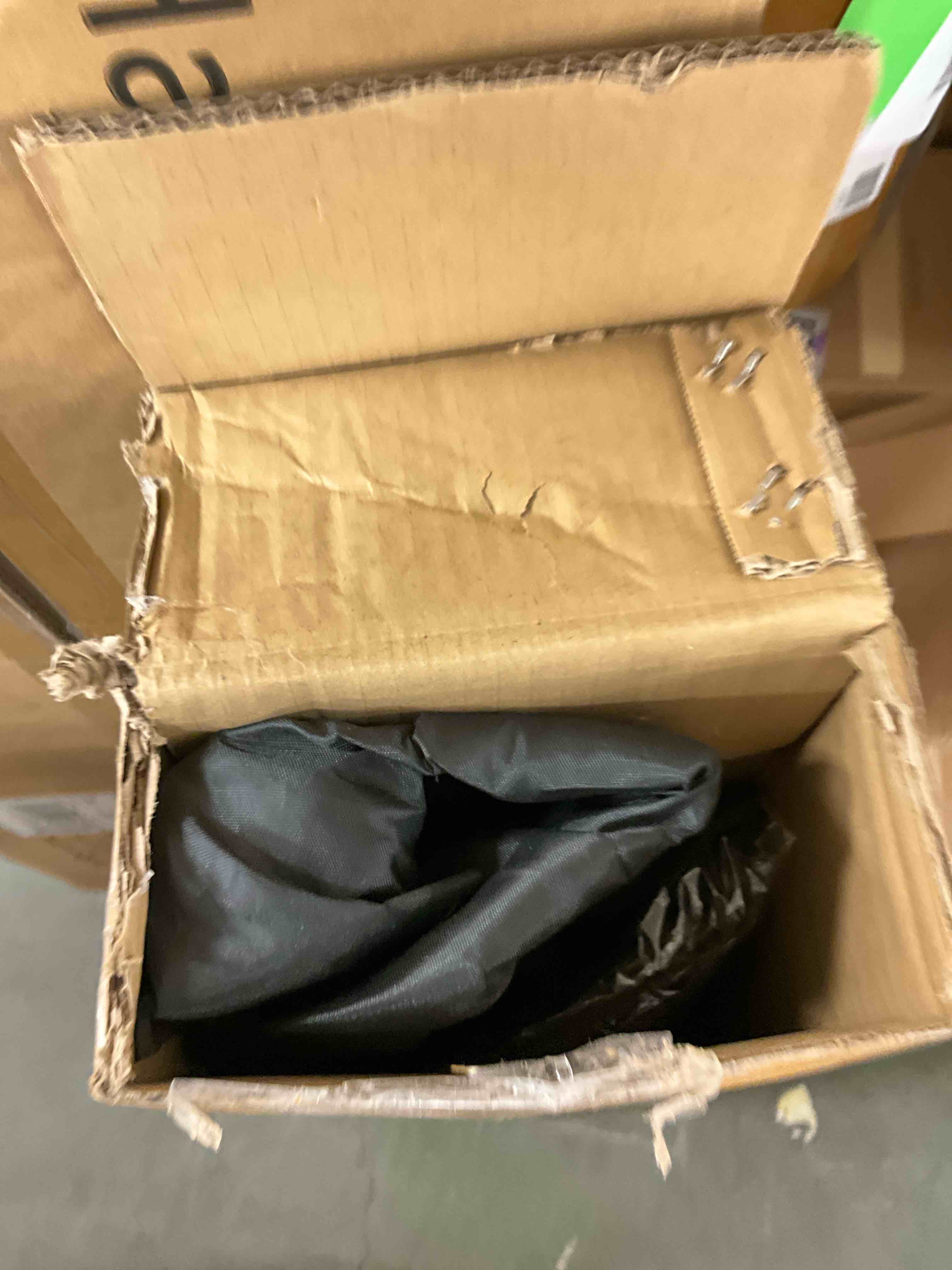 https://s3.amazonaws.com/lotting-images-prod/EmanualPiazza/BRN3702945_1757618796924.jpeg