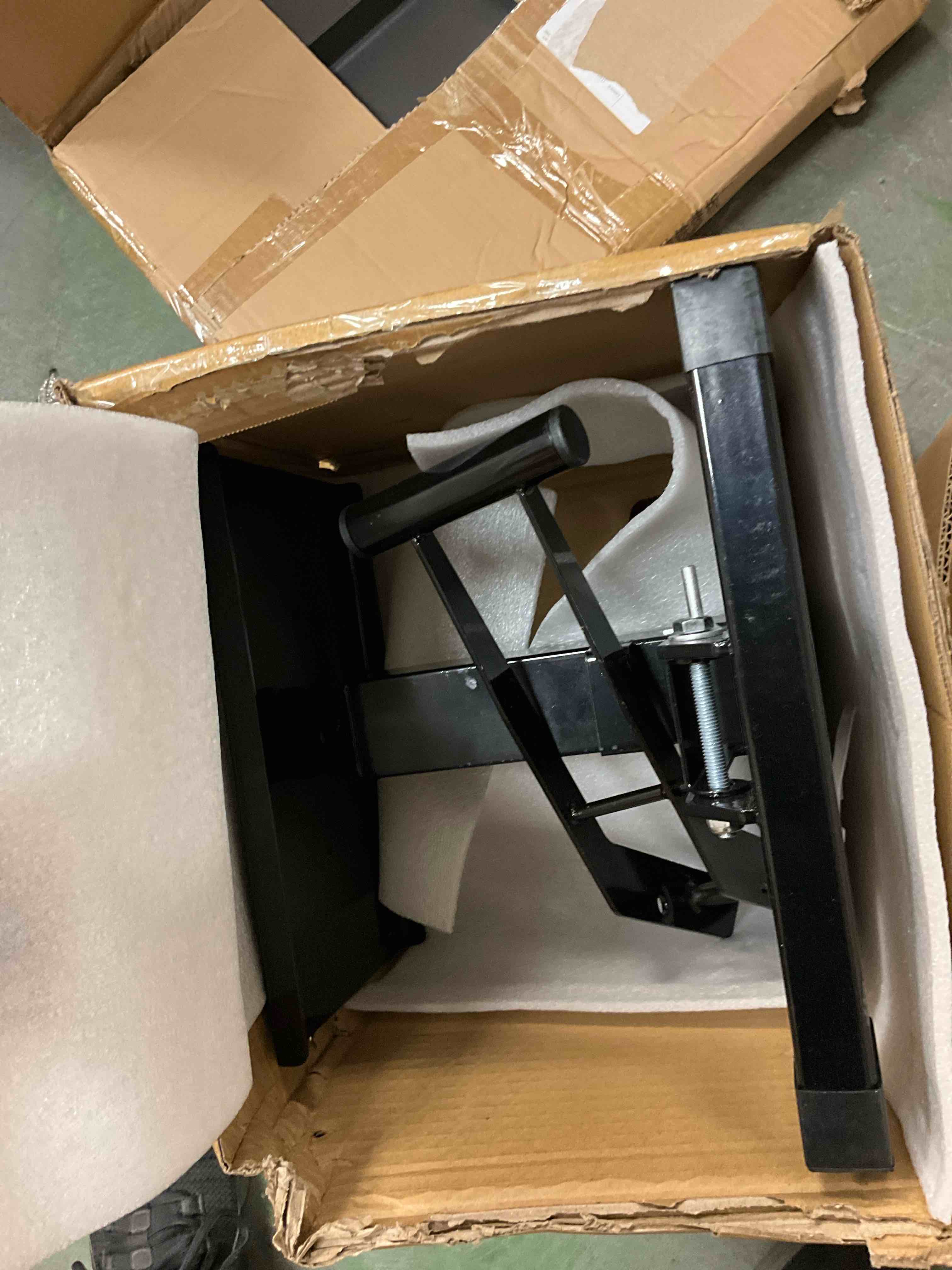 https://s3.amazonaws.com/lotting-images-prod/EmanualPiazza/BRN3702968_1757621863224.jpeg
