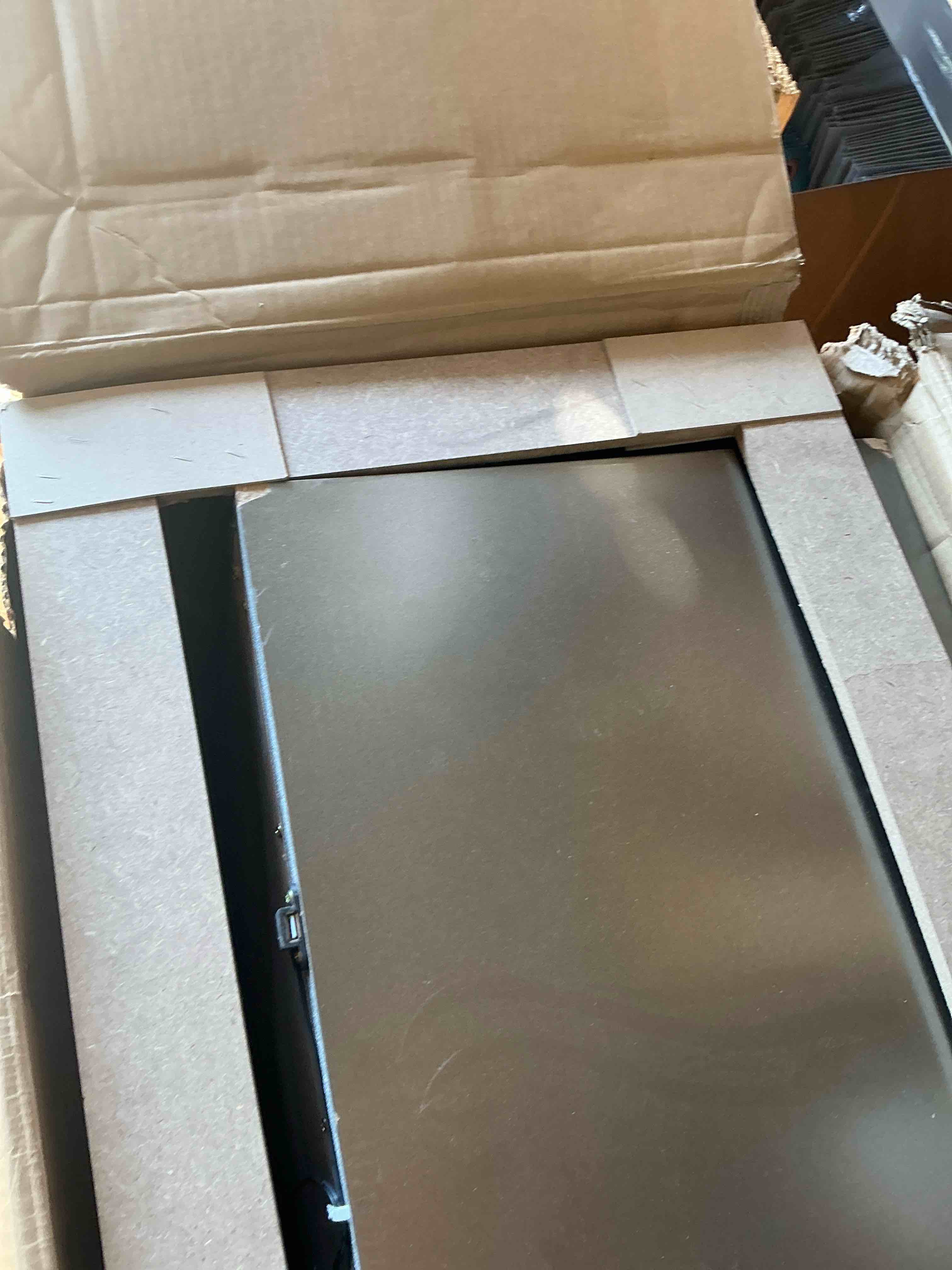 https://s3.amazonaws.com/lotting-images-prod/EmanualPiazza/BRN3703004_1759345892143.jpeg