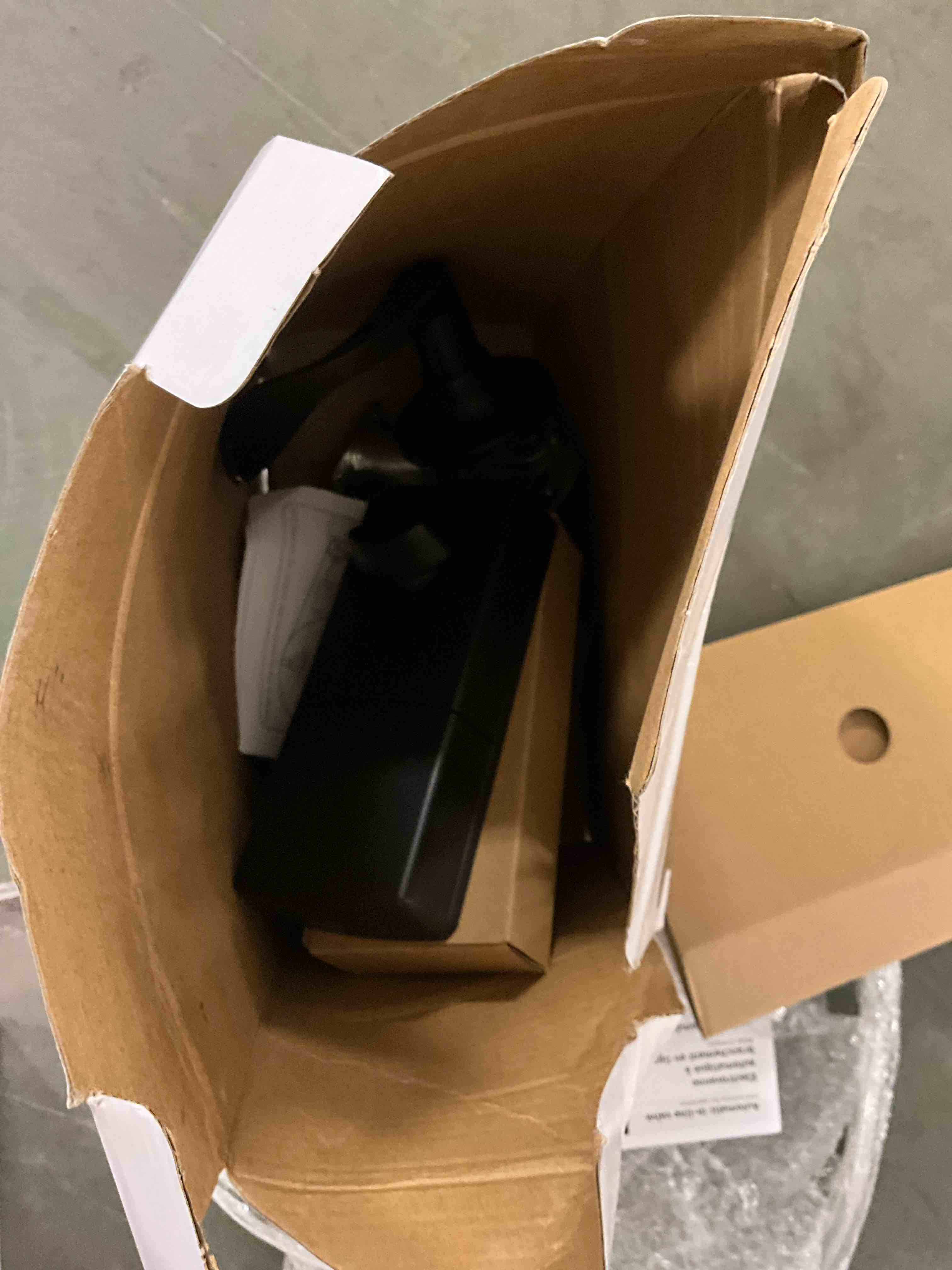 https://s3.amazonaws.com/lotting-images-prod/EmanualPiazza/BRN3703013_1759343555947.jpeg