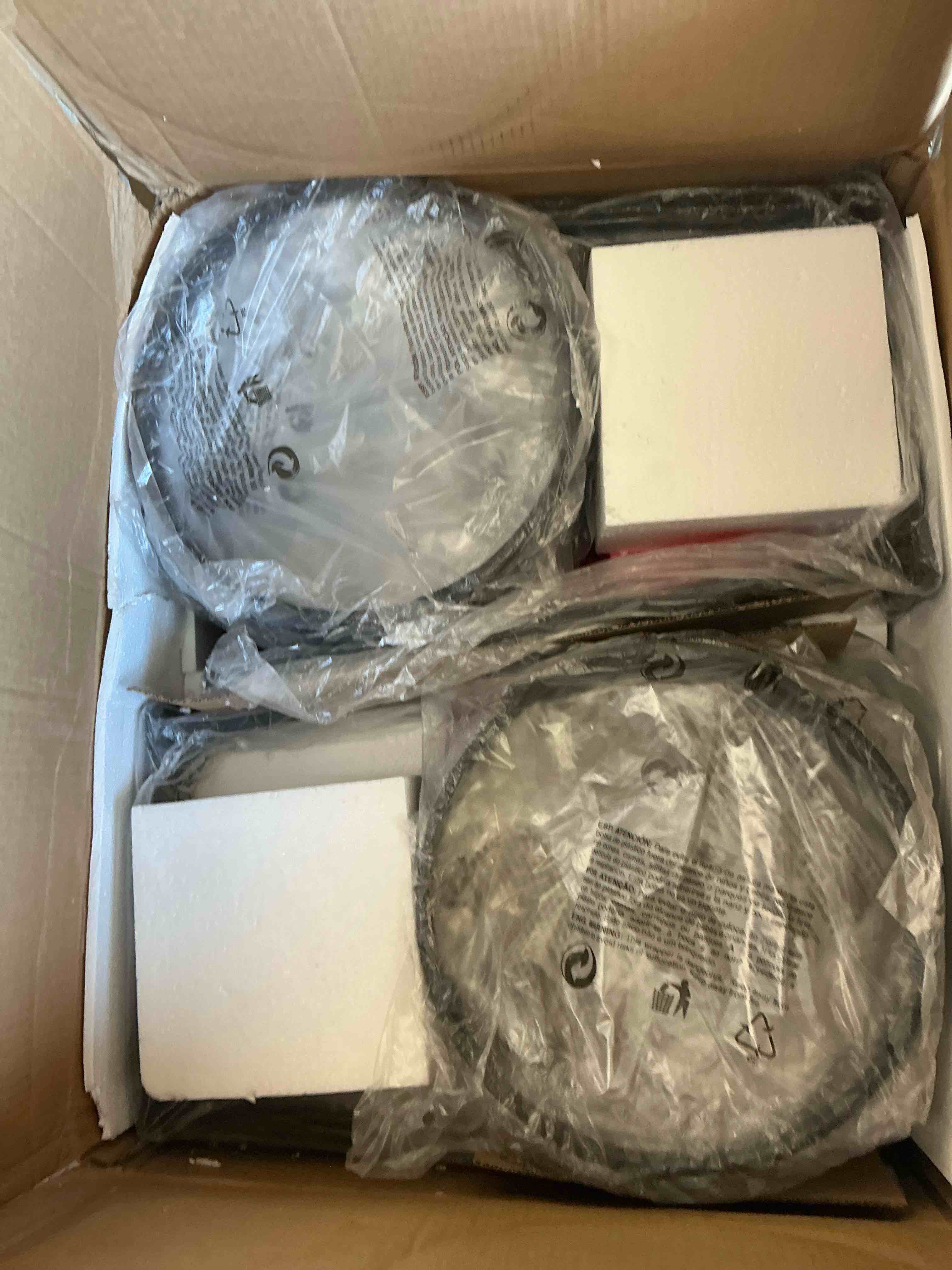 https://s3.amazonaws.com/lotting-images-prod/EmanualPiazza/BRN3703133_1760030918351.jpeg