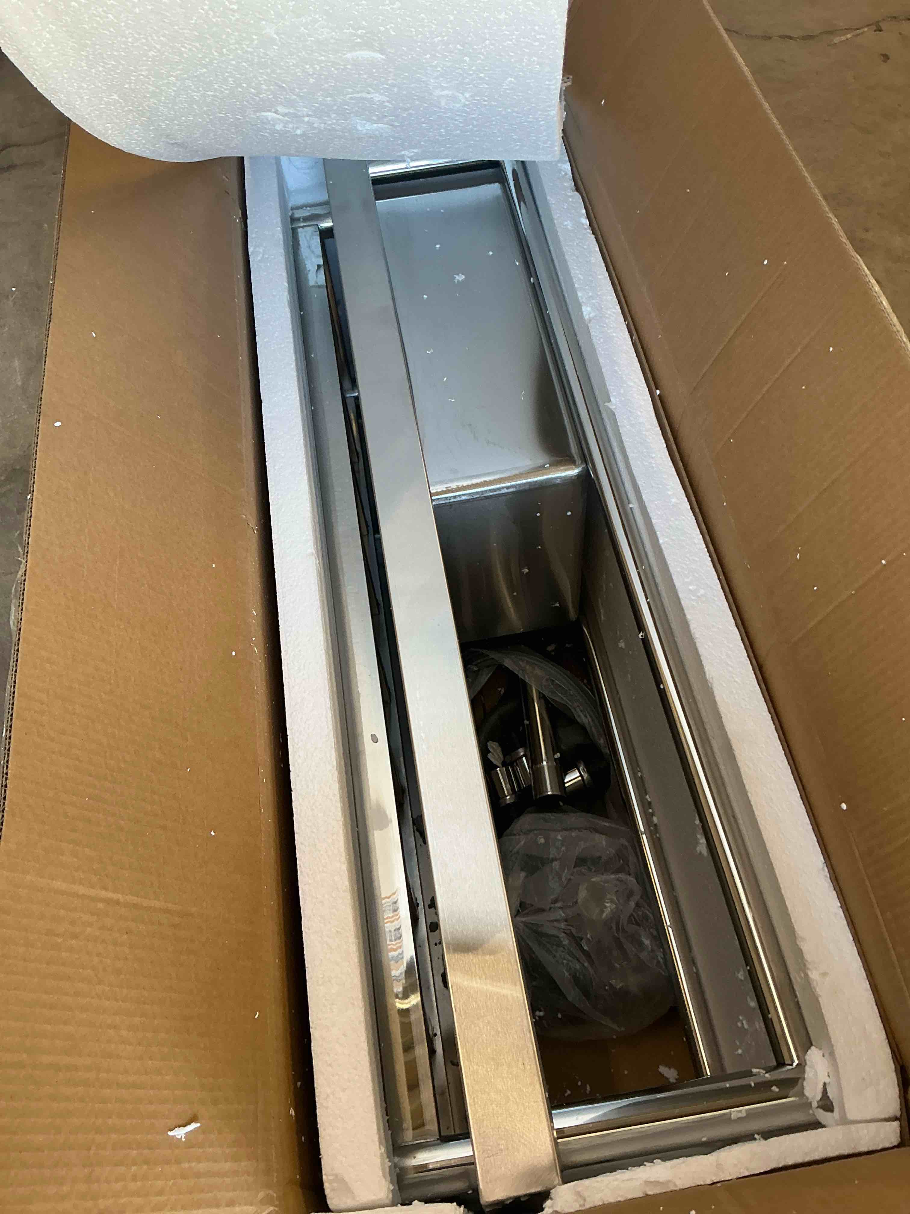 https://s3.amazonaws.com/lotting-images-prod/EmanualPiazza/BRN3703138_1760035377911.jpeg