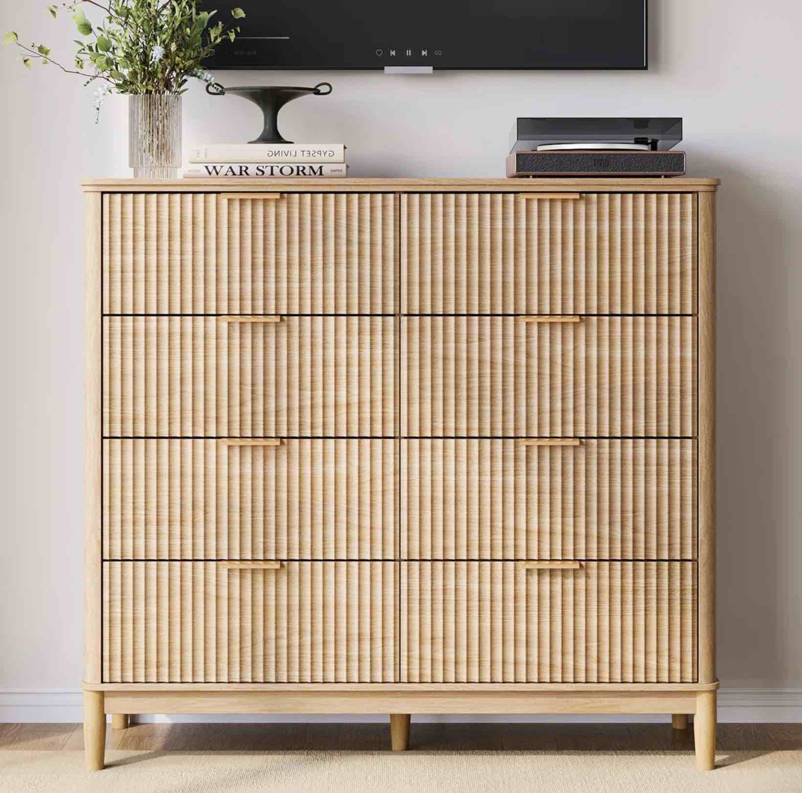 8-Drawer Dresser With Solid Wood Legs