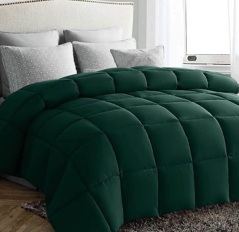 JUSTLET Luxury Solid Down Alternative Machine Washable Green Comforters, Queen