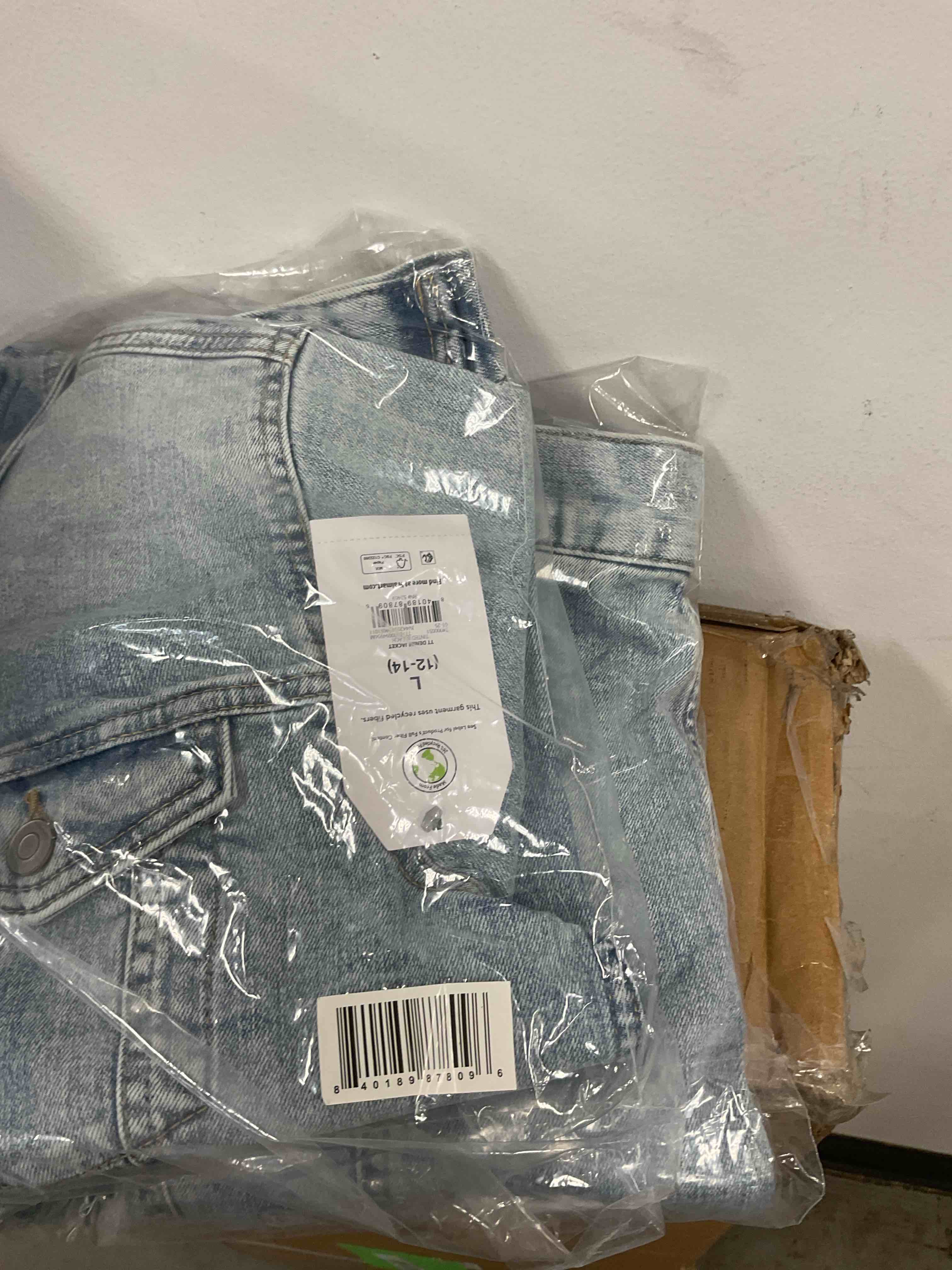 https://s3.amazonaws.com/lotting-images-prod/EmanualPiazza/BRN3706551_1749233008820.jpeg
