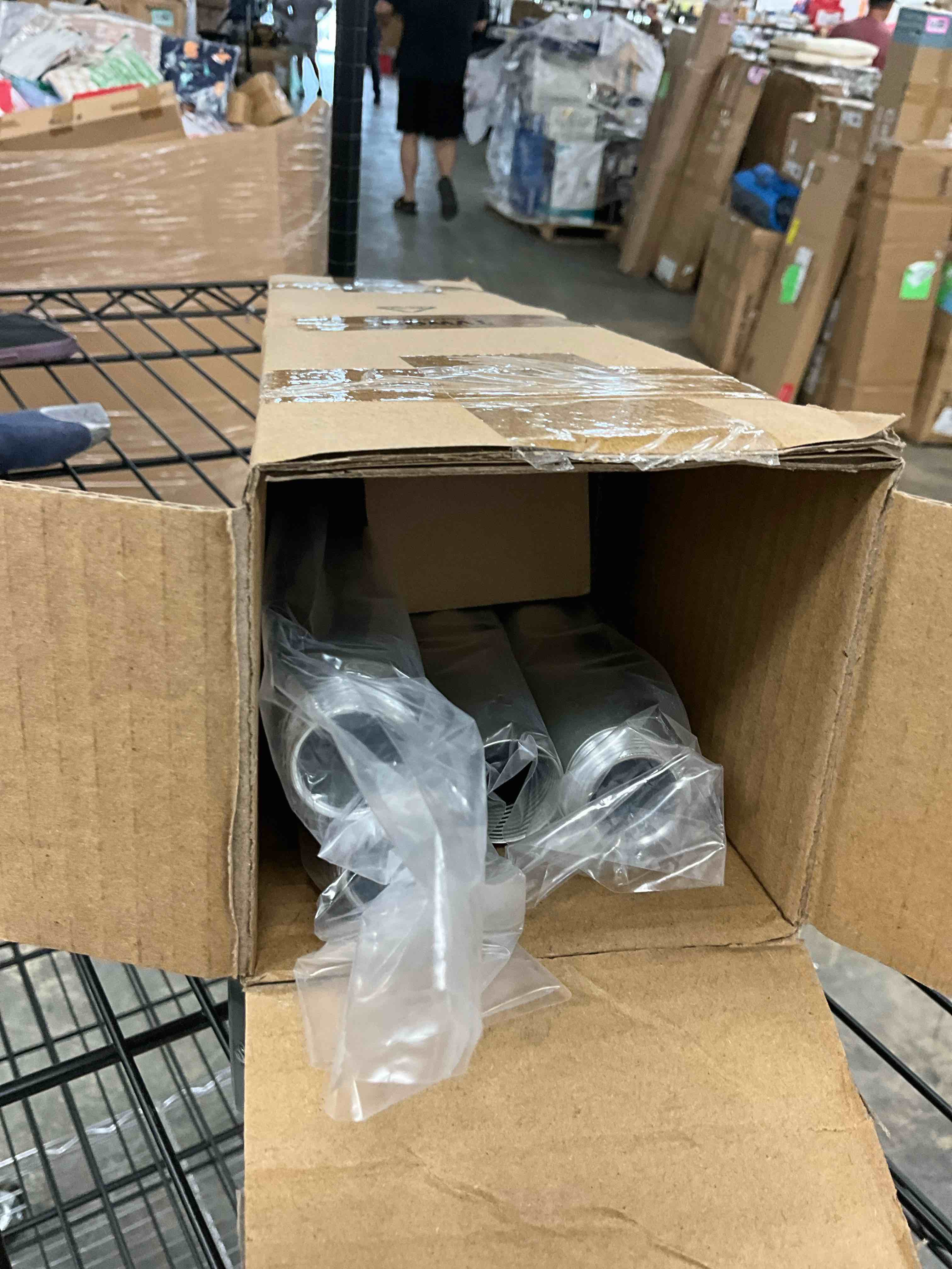 https://s3.amazonaws.com/lotting-images-prod/EmanualPiazza/BRN3708103_1752518075351.jpeg