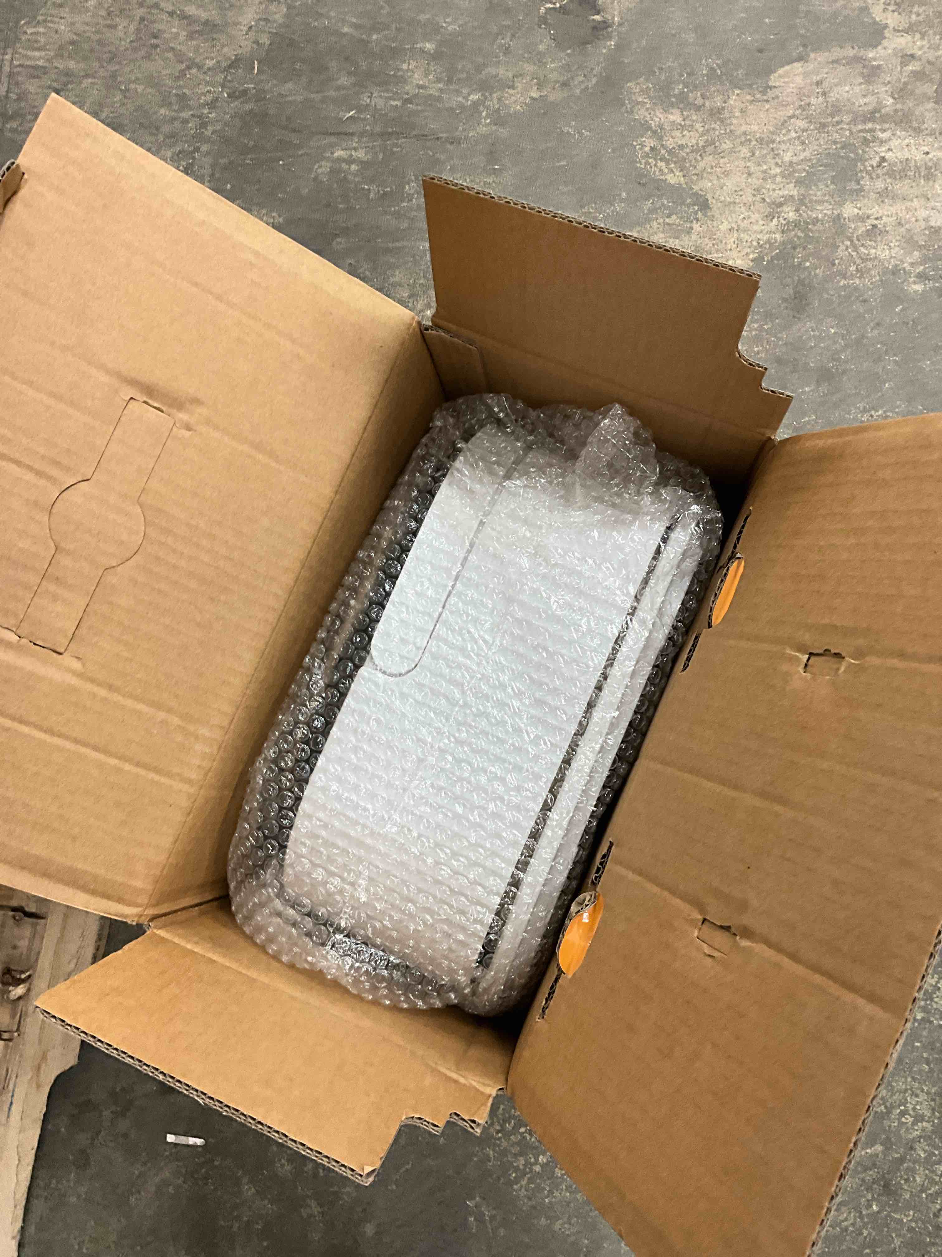 https://s3.amazonaws.com/lotting-images-prod/EmanualPiazza/BRN3708110_1752517237042.jpeg