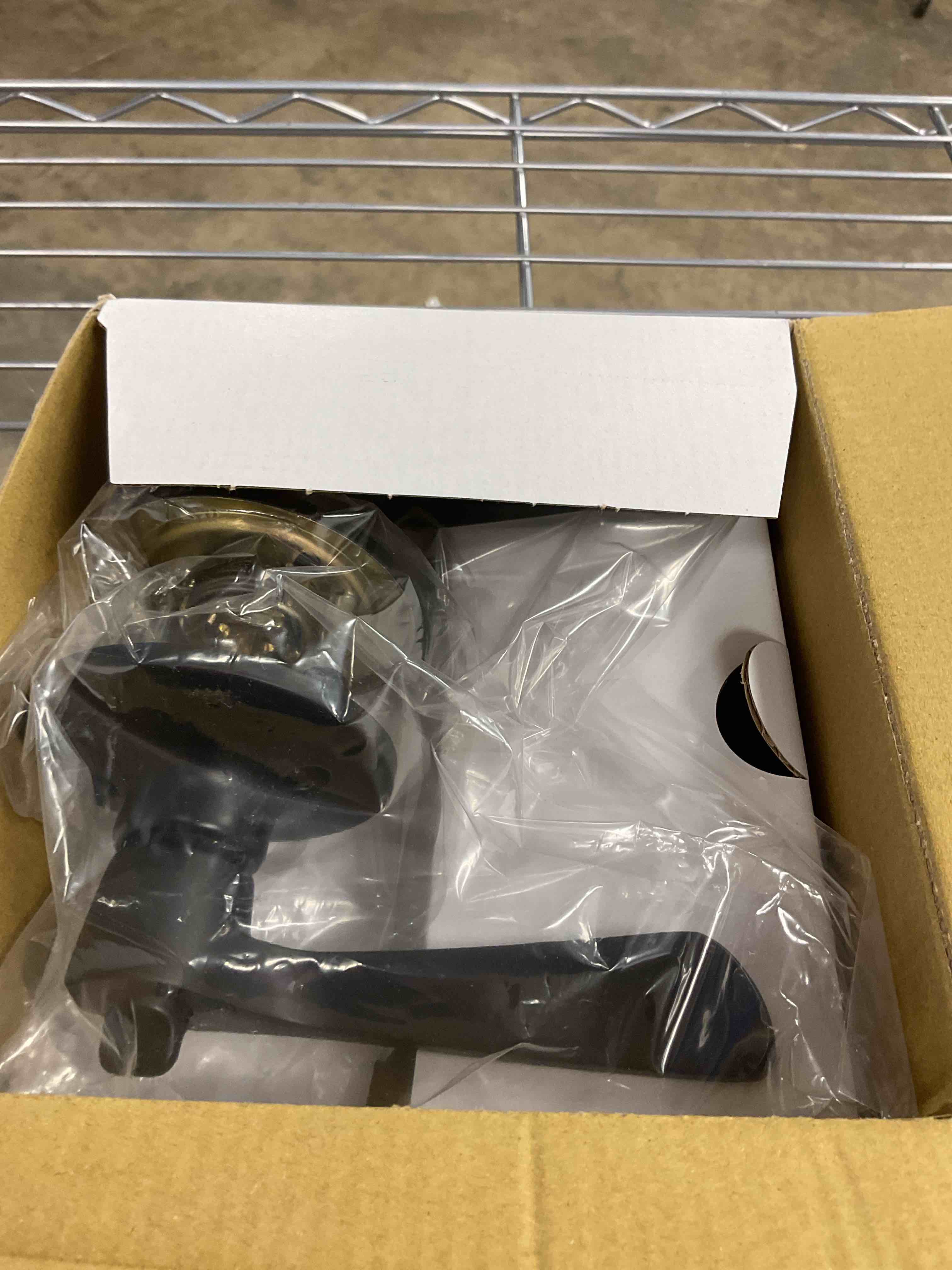 https://s3.amazonaws.com/lotting-images-prod/EmanualPiazza/BRN3708272_1752679348507.jpeg