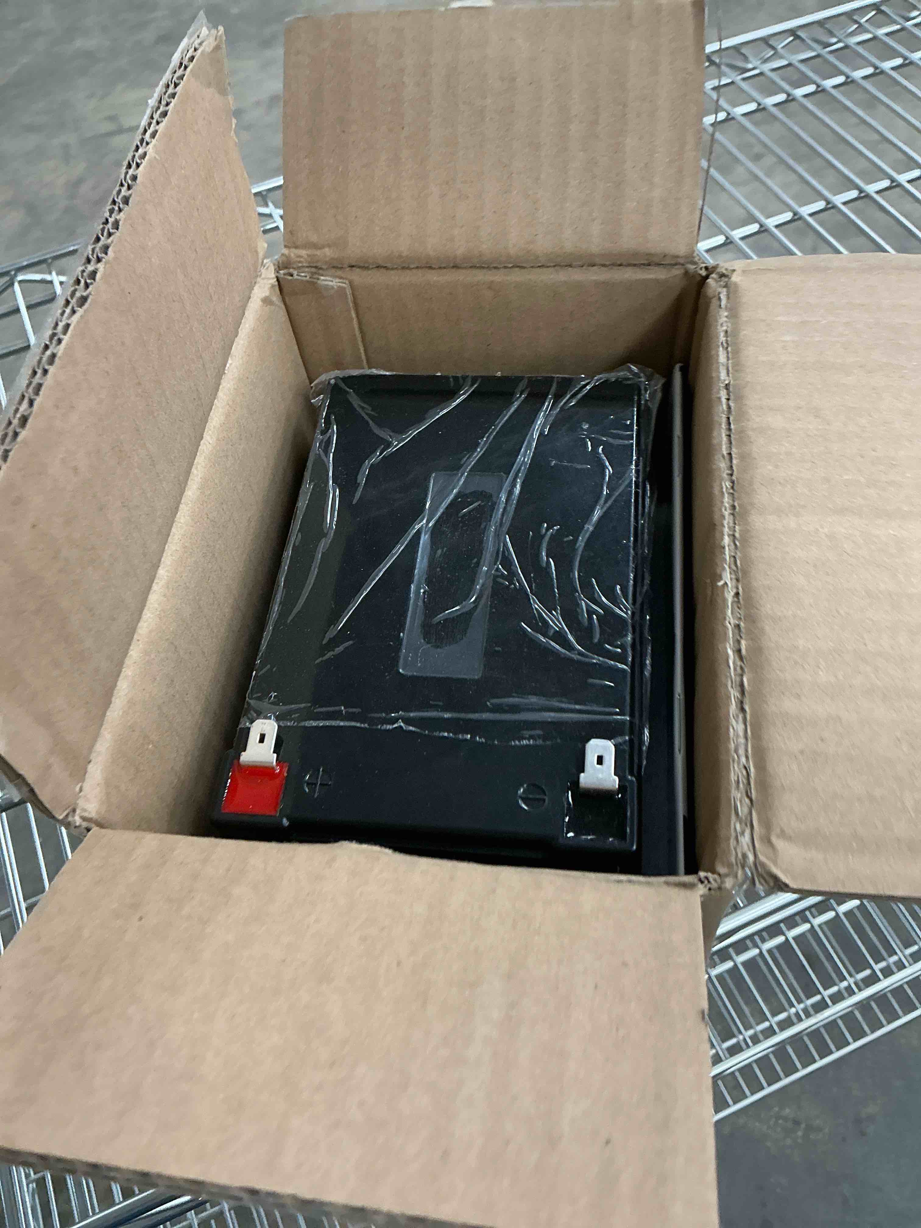 https://s3.amazonaws.com/lotting-images-prod/EmanualPiazza/BRN3708765_1753379129360.jpeg