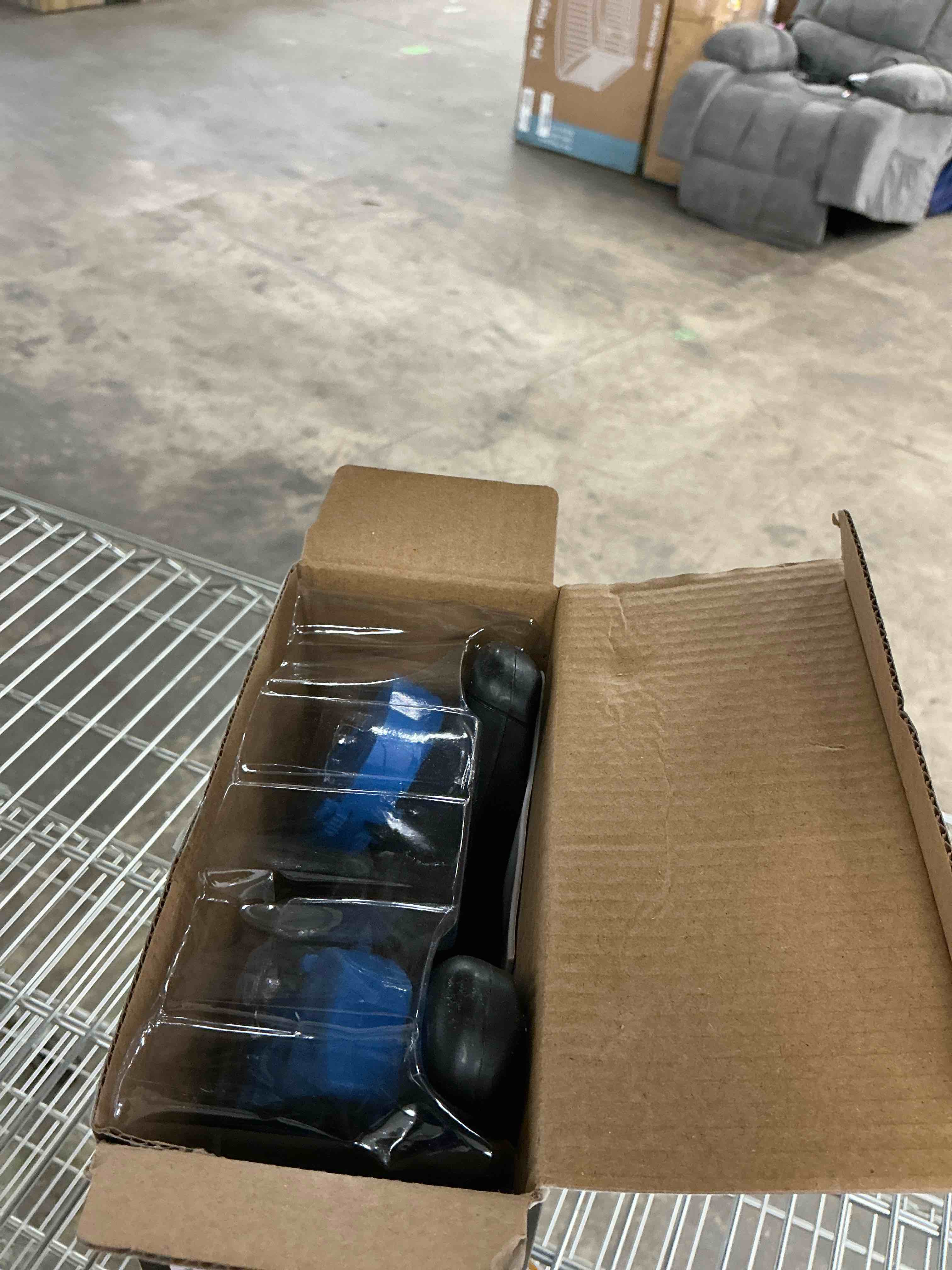 https://s3.amazonaws.com/lotting-images-prod/EmanualPiazza/BRN3708804_1753382023775.jpeg