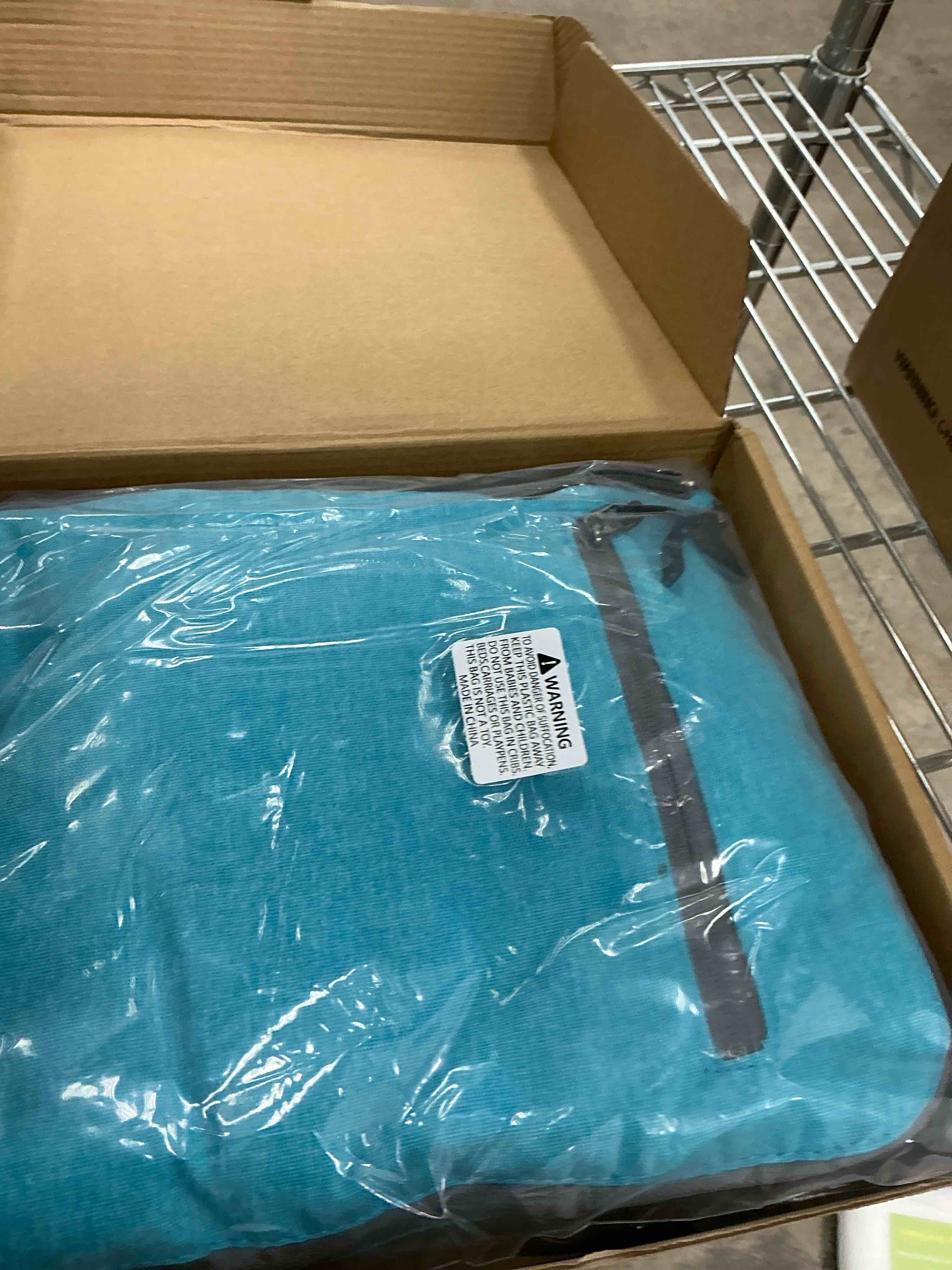 https://s3.amazonaws.com/lotting-images-prod/EmanualPiazza/BRN3708864_1753448824883.jpeg