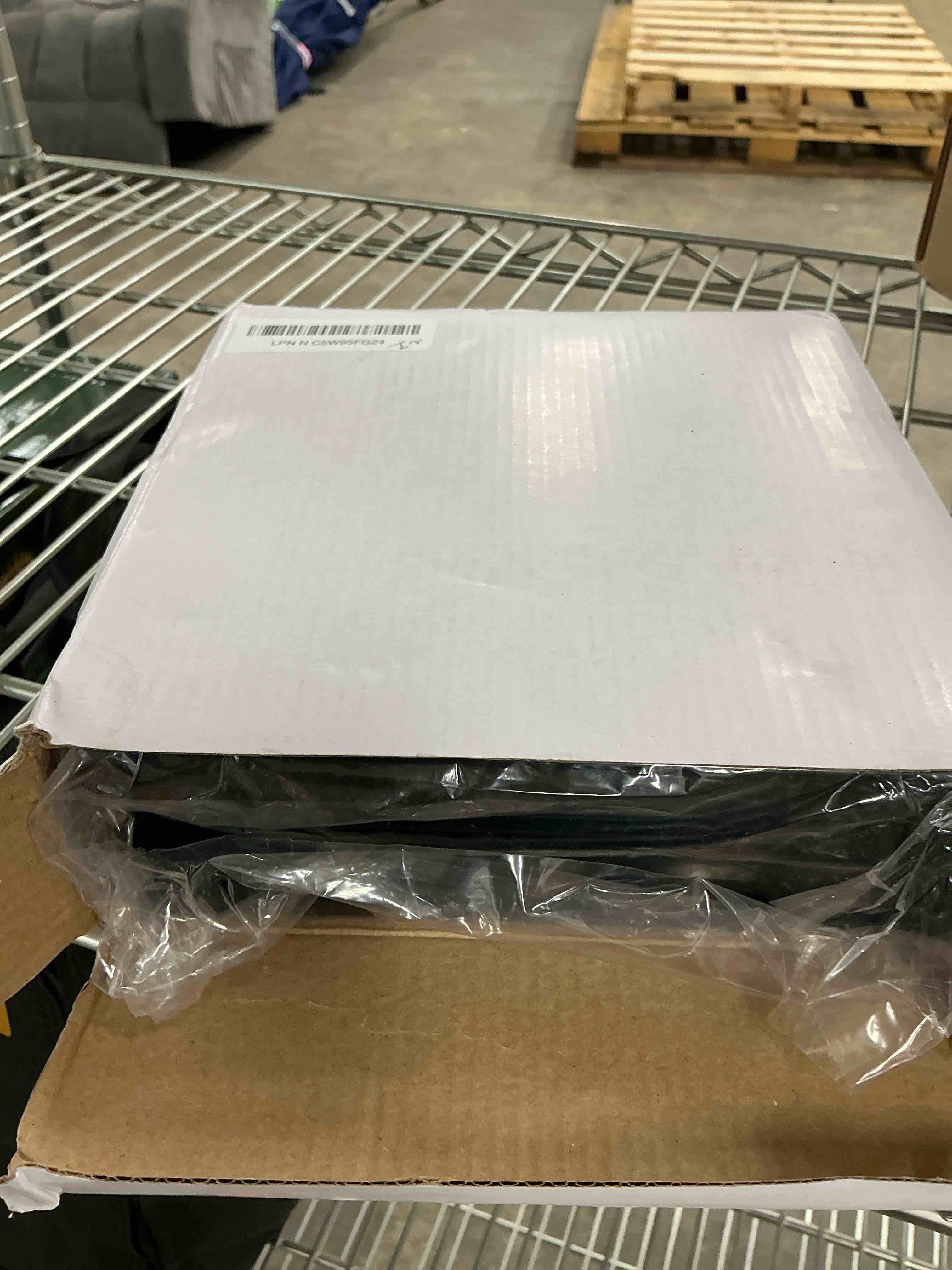 https://s3.amazonaws.com/lotting-images-prod/EmanualPiazza/BRN3708913_1753457680427.jpeg
