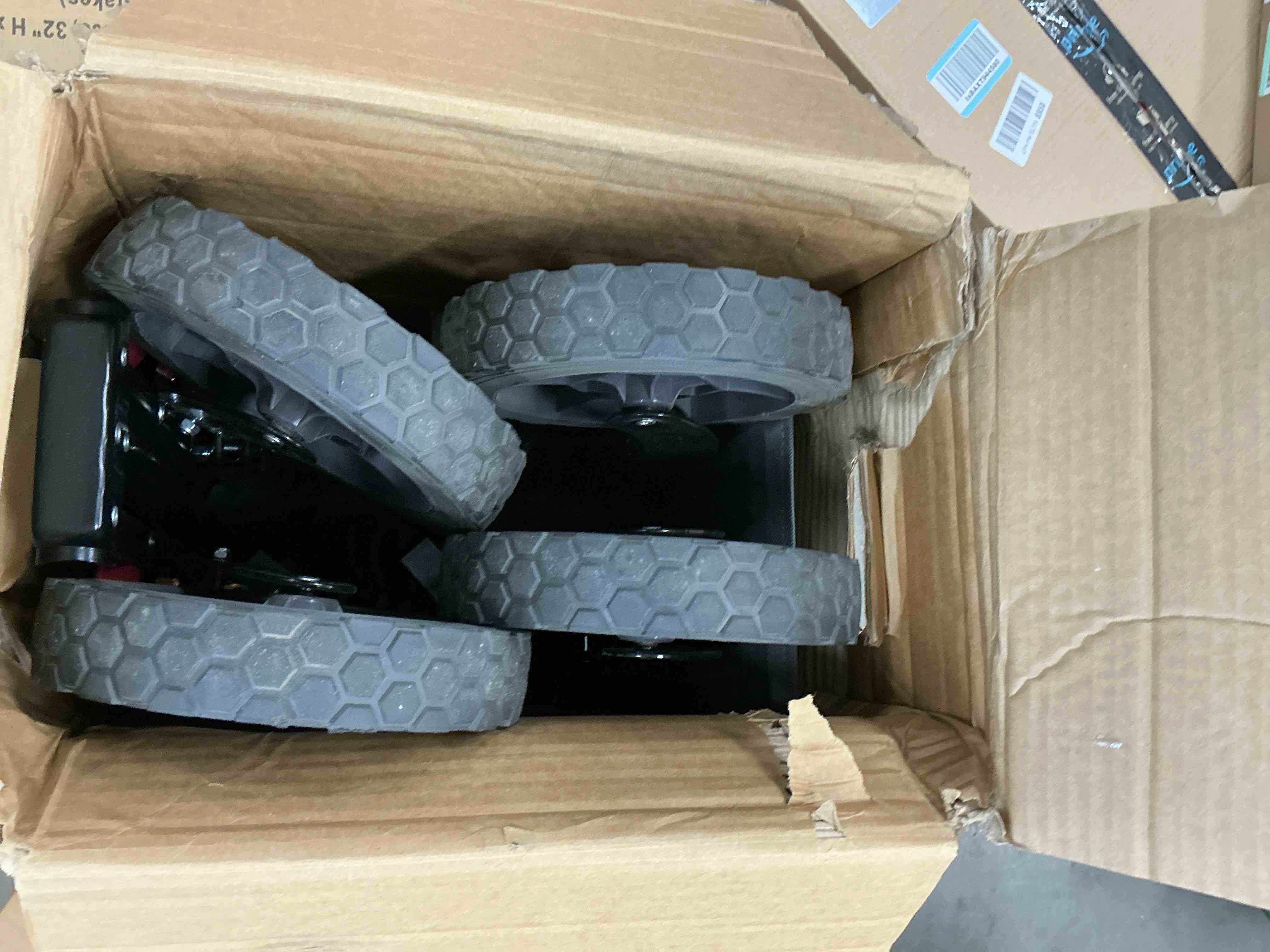 https://s3.amazonaws.com/lotting-images-prod/EmanualPiazza/BRN3709071_1757774657469.jpeg